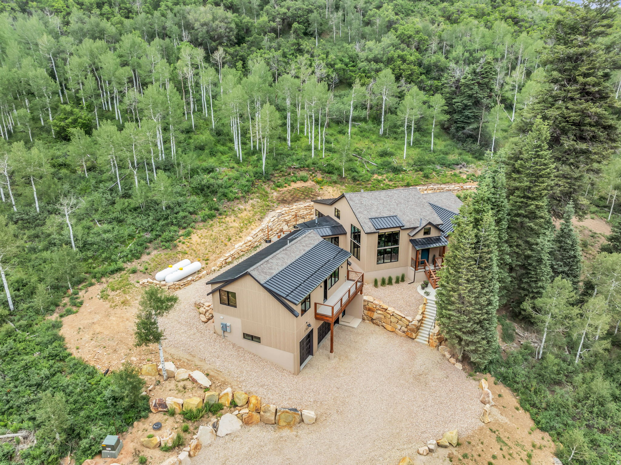 PINE MEADOW RANCH - Residential
