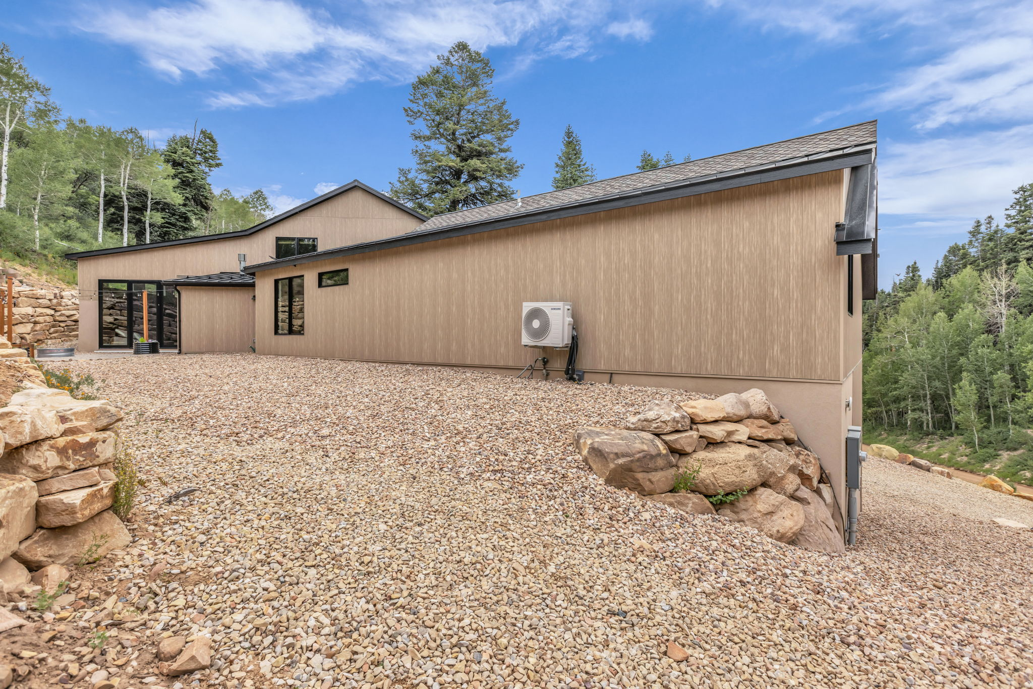 PINE MEADOW RANCH - Residential