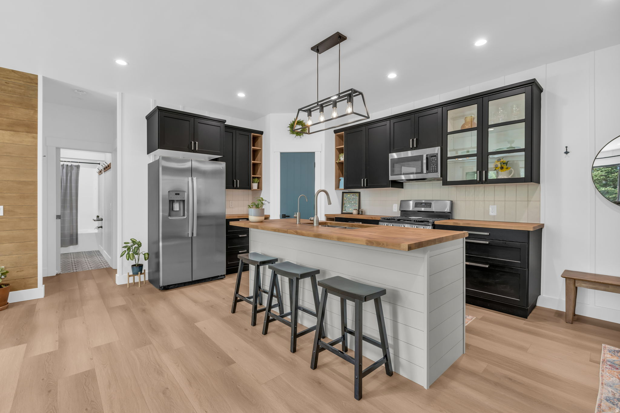 PINE MEADOW RANCH - Residential