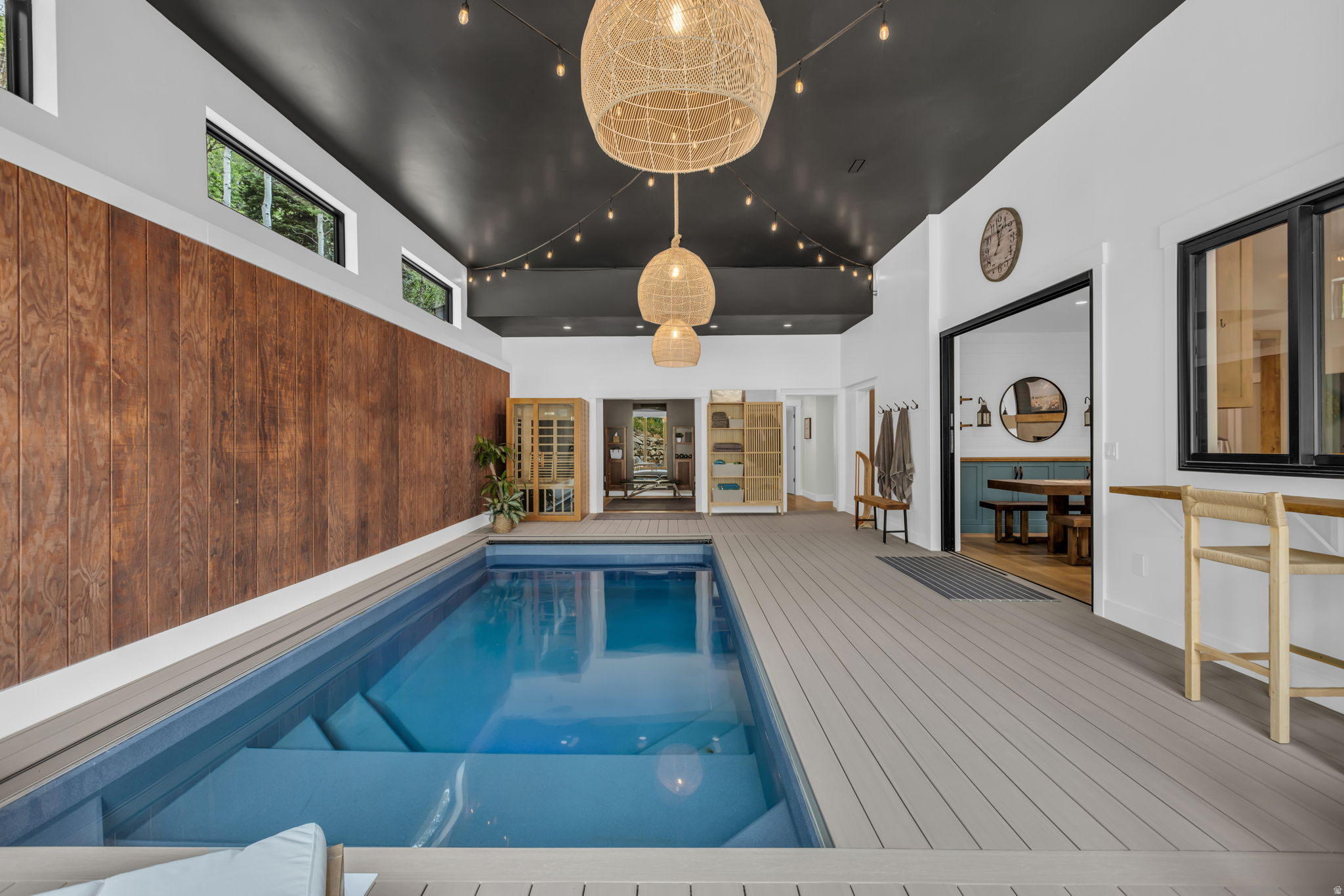 PINE MEADOW RANCH - Residential
