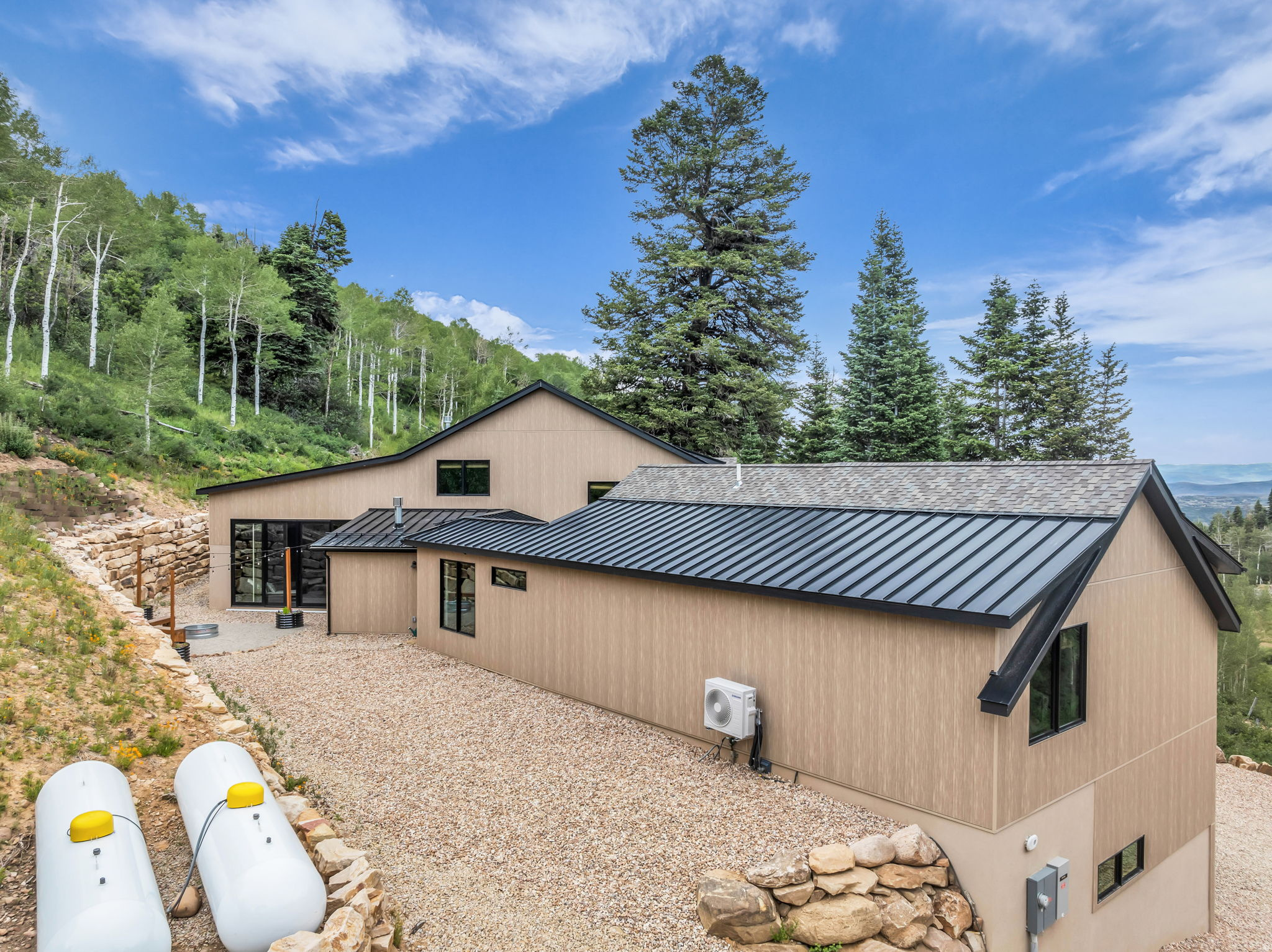 PINE MEADOW RANCH - Residential