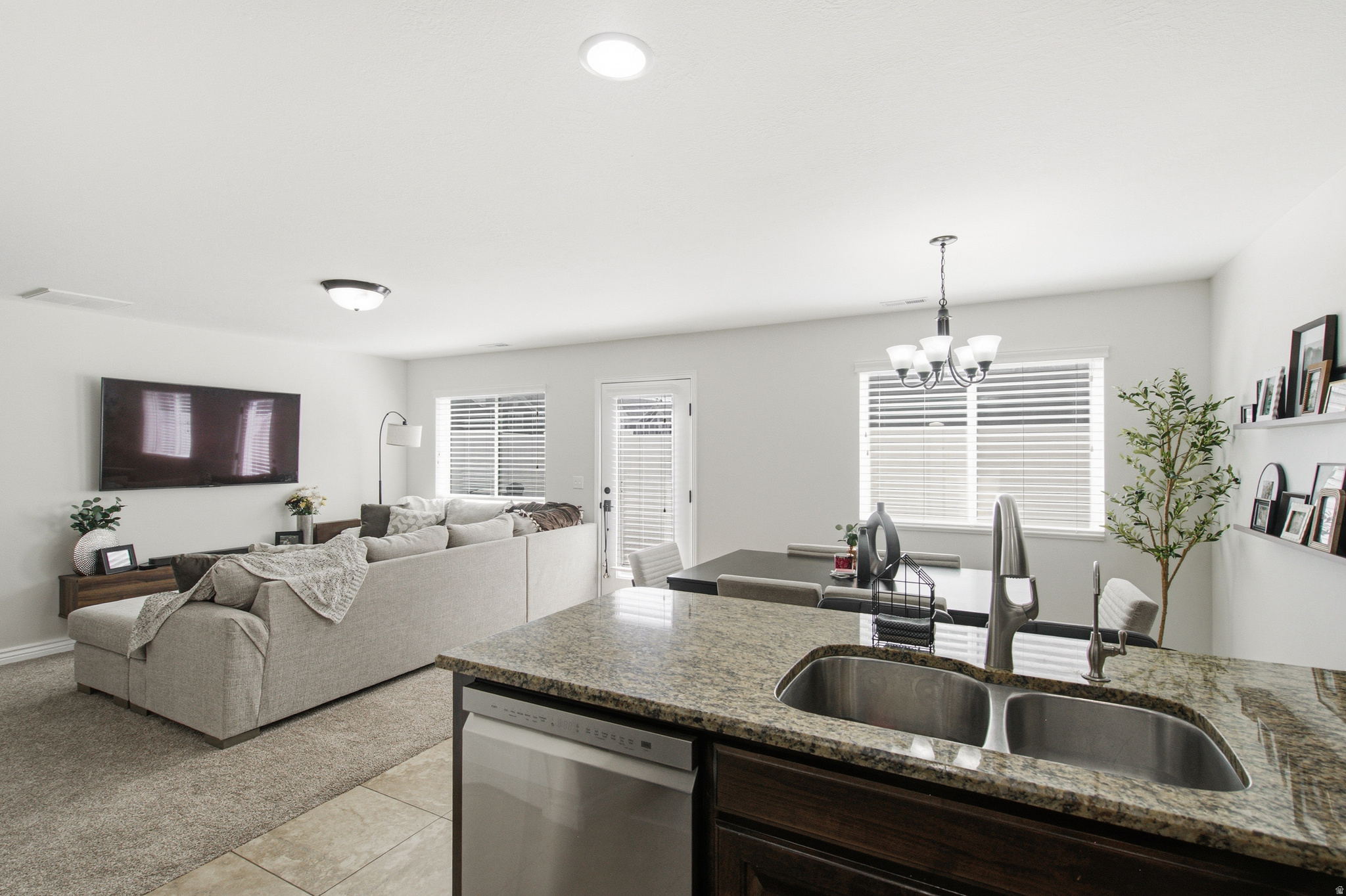 STOKER GARDENS - Residential
