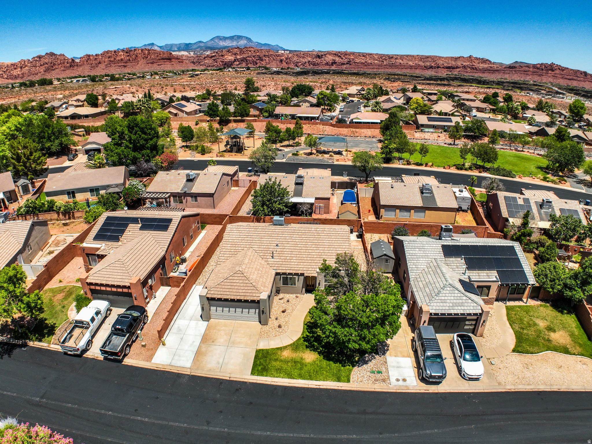 RED ROCK CANYON 2 - Residential