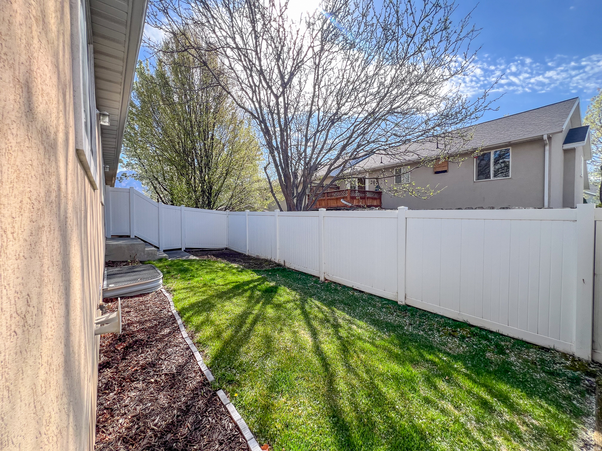 NORTH MEADOW - Residential