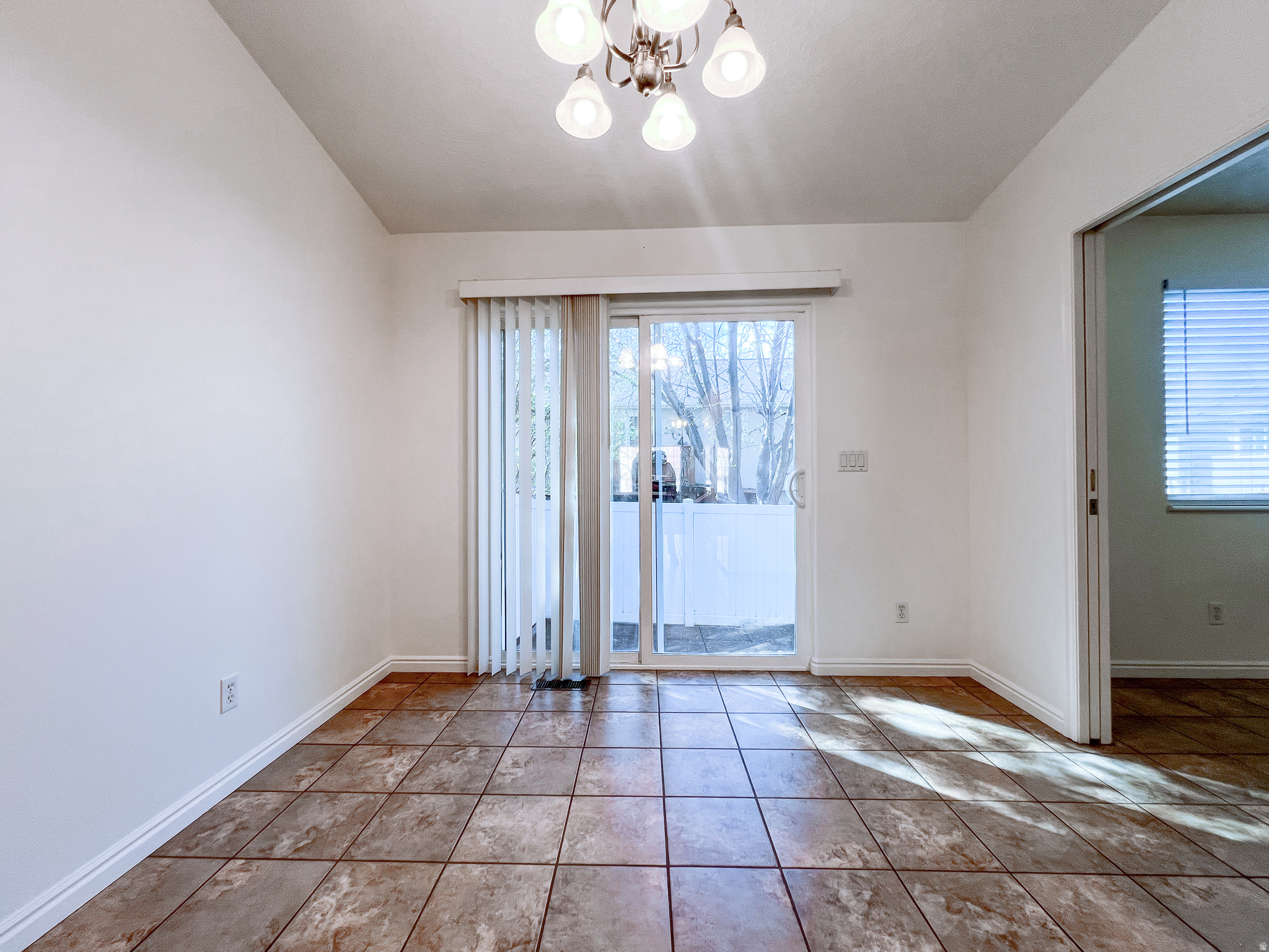 NORTH MEADOW - Residential