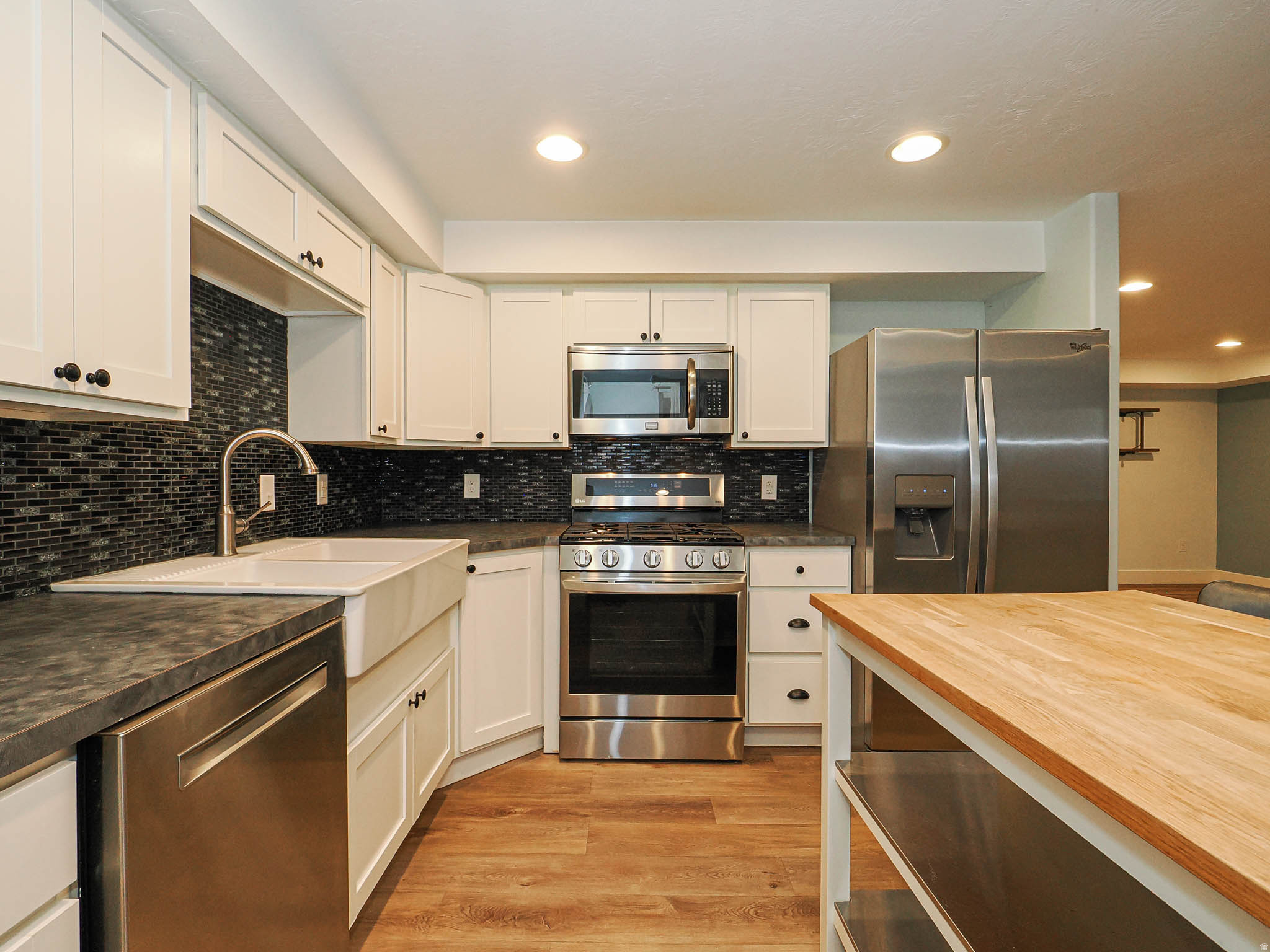 HAMILTON FARMS - Residential