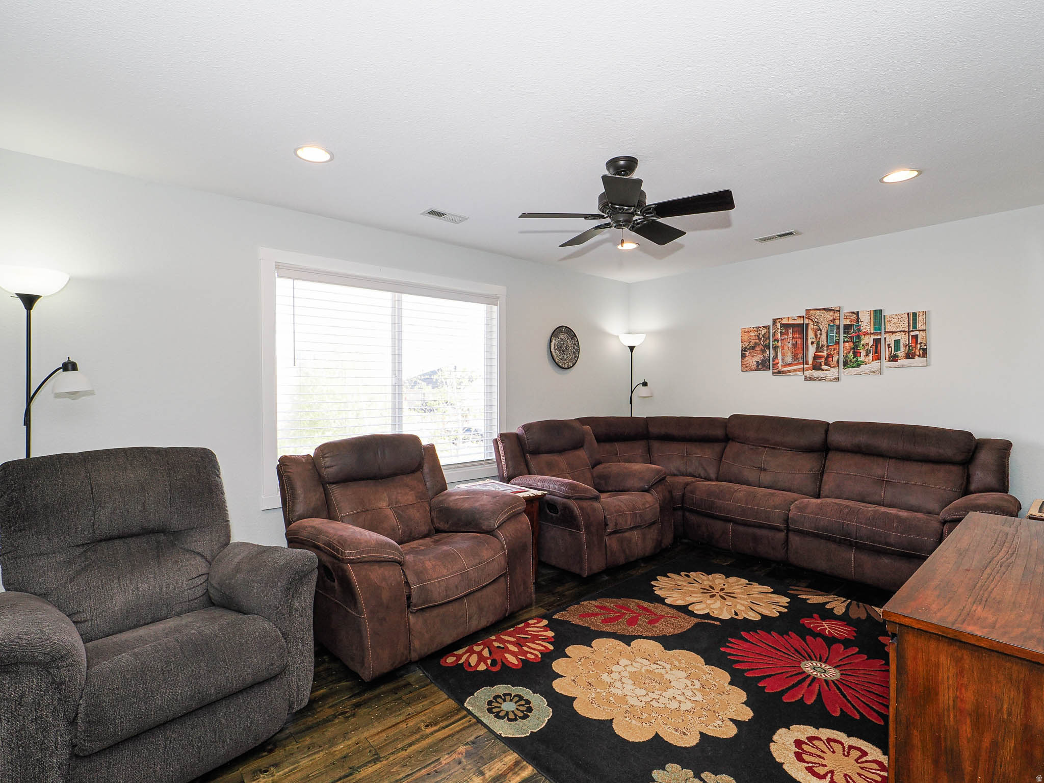 HAMILTON FARMS - Residential
