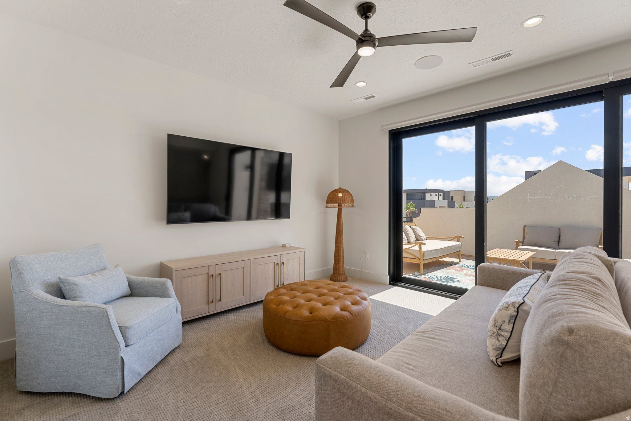 DESERT COLOR - Residential