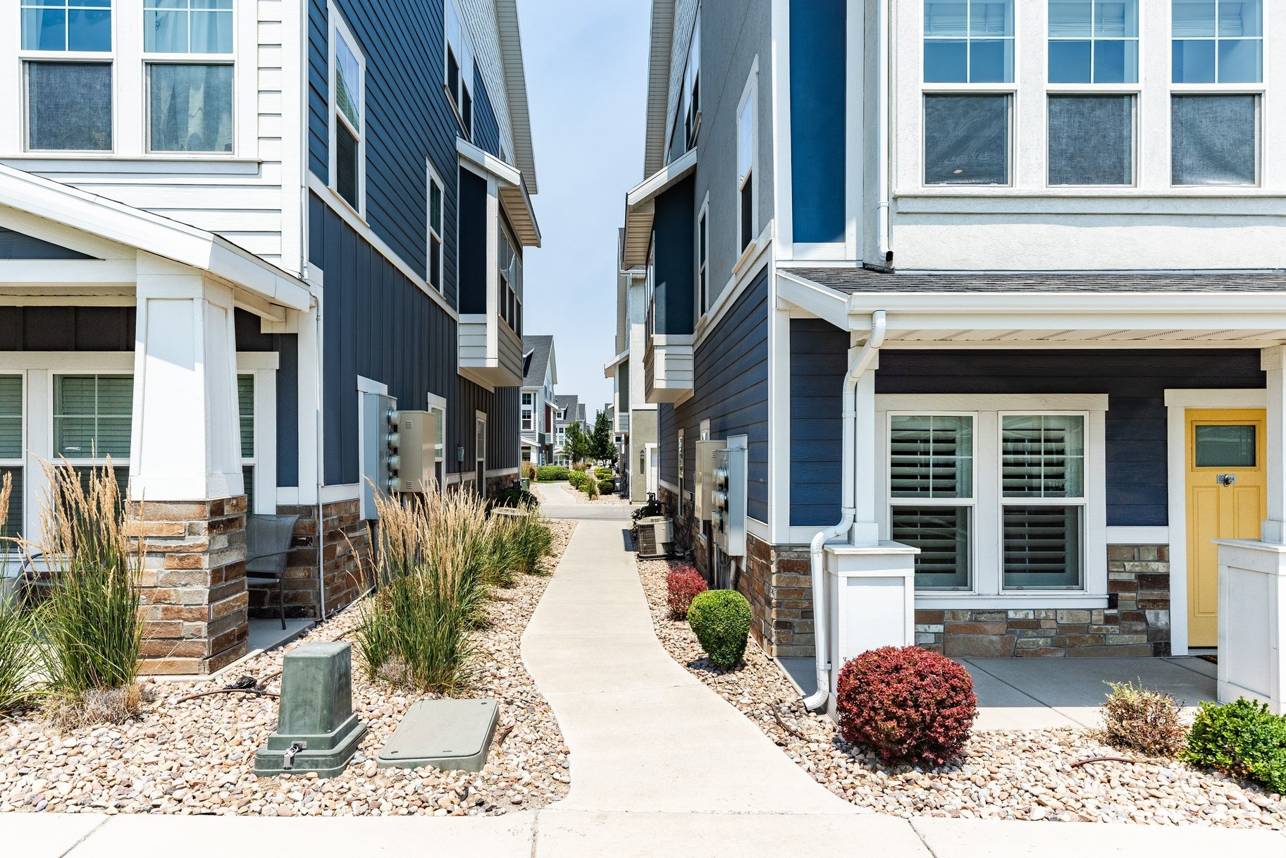 EDGEWATER AT GENEVA - Residential