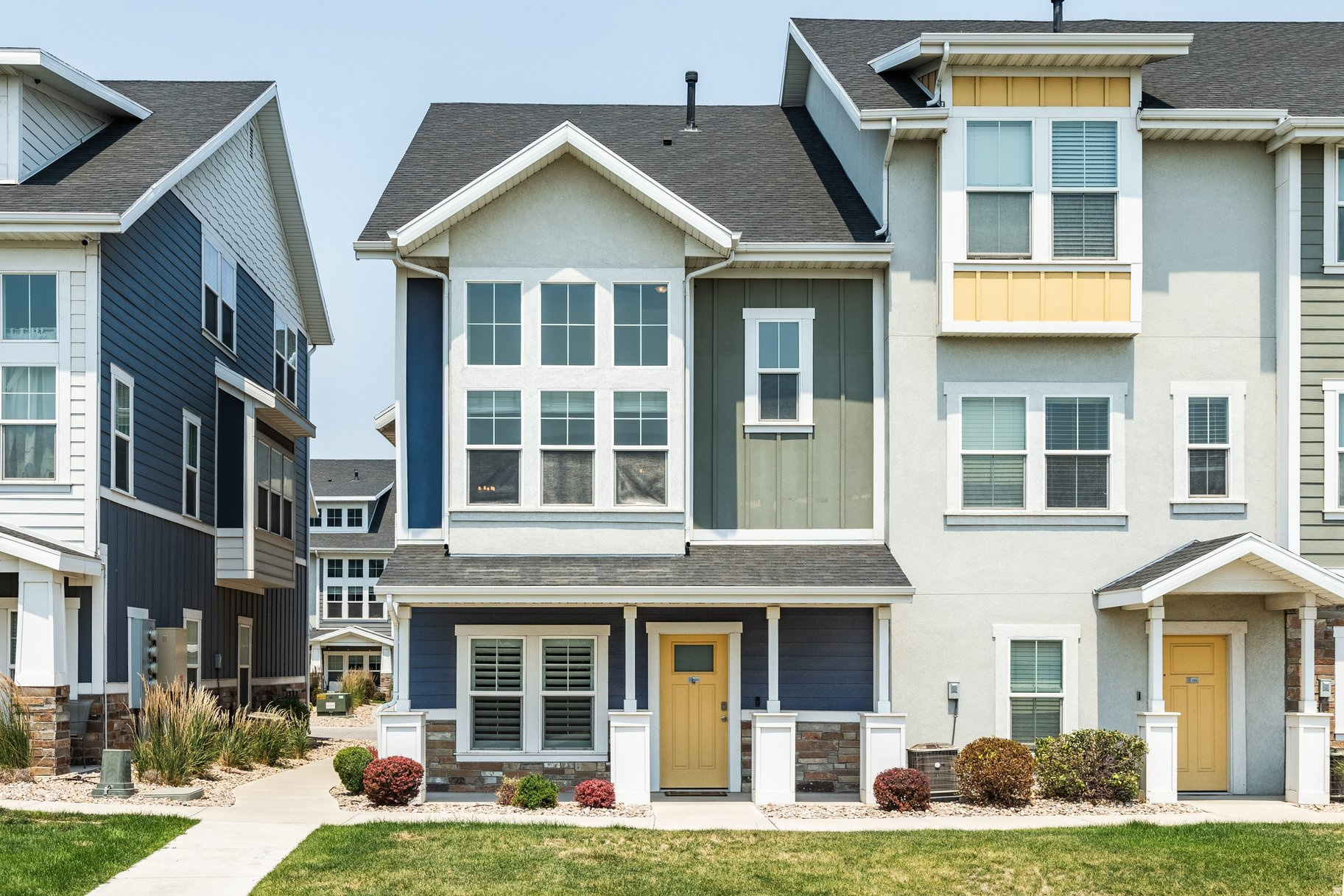 EDGEWATER AT GENEVA - Residential