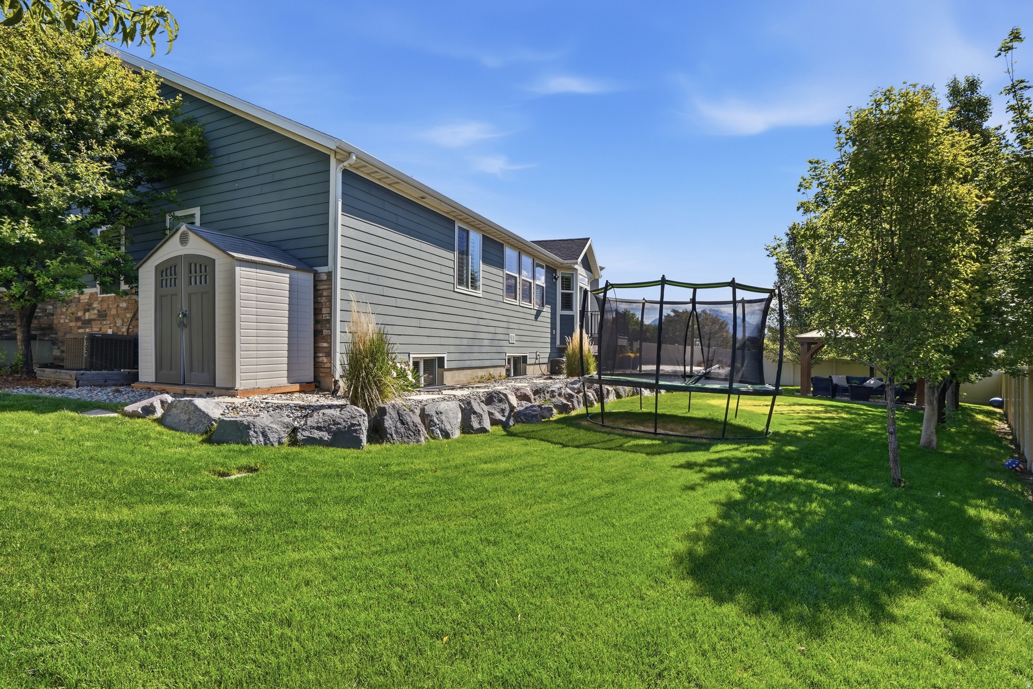 JORDAN HEIGHTS - Residential