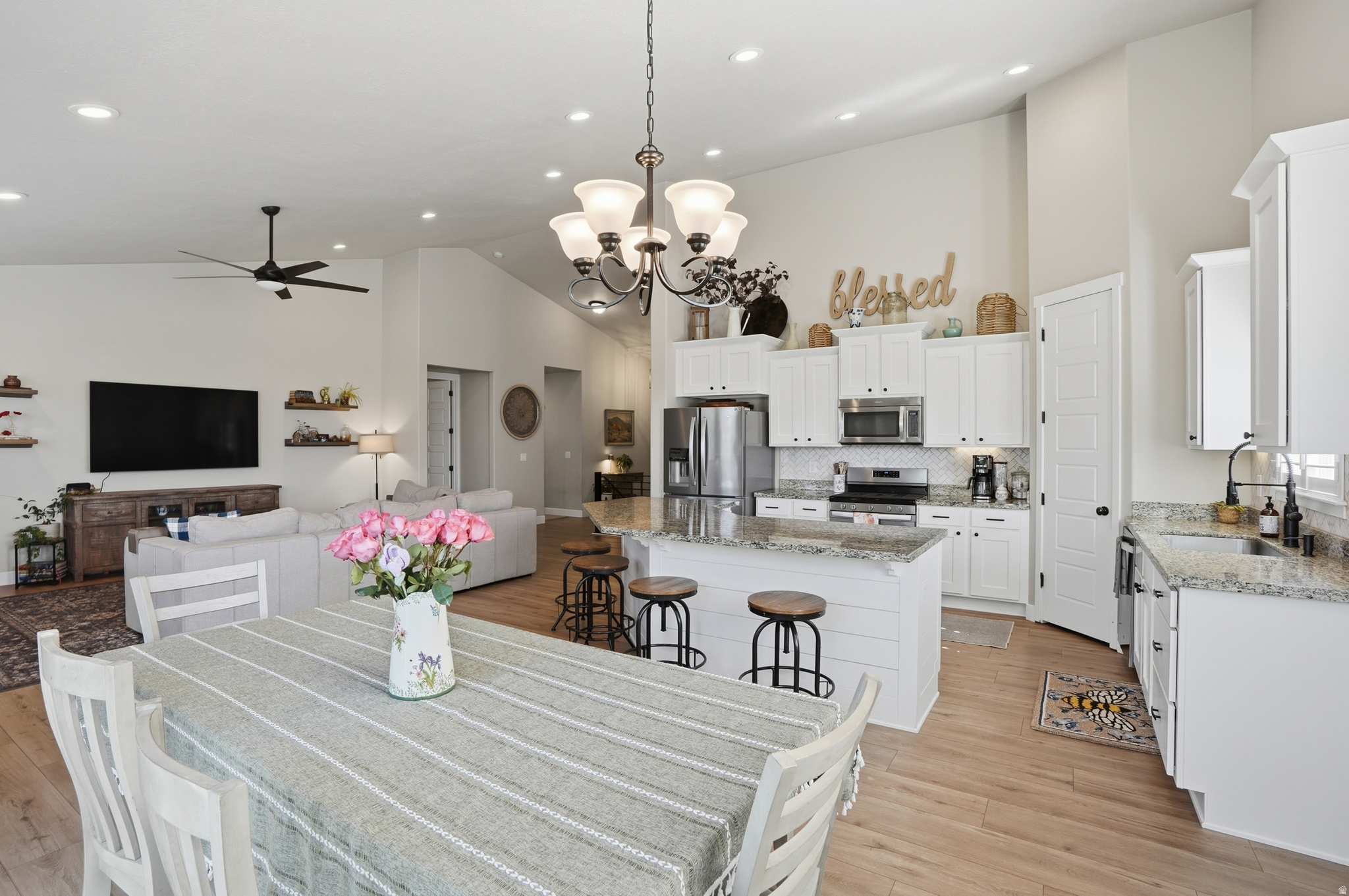 JORDAN HEIGHTS - Residential