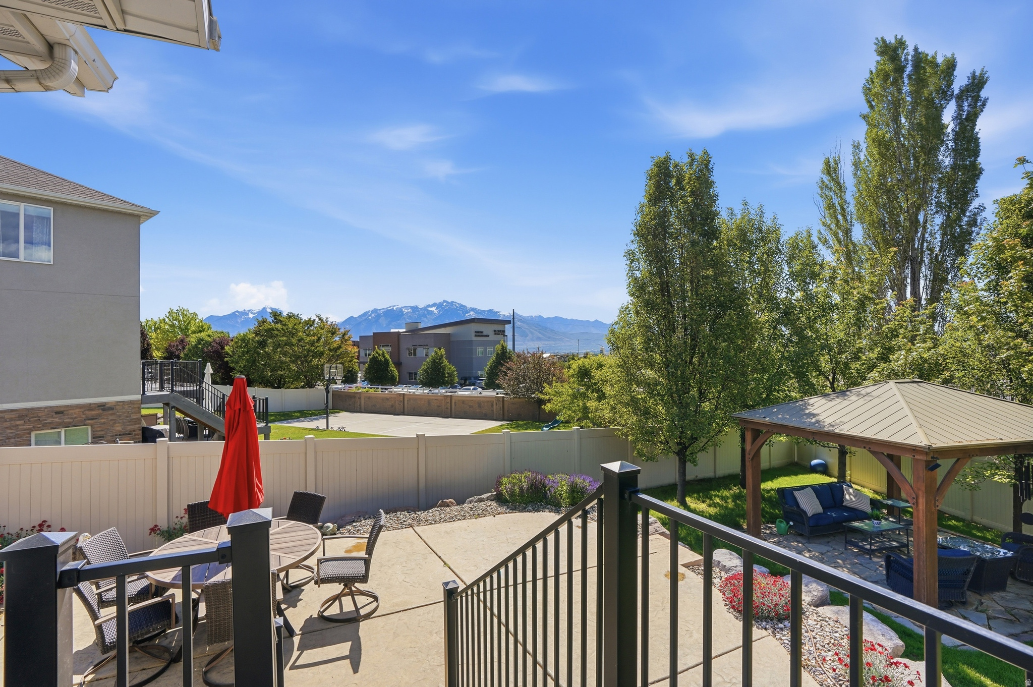 JORDAN HEIGHTS - Residential