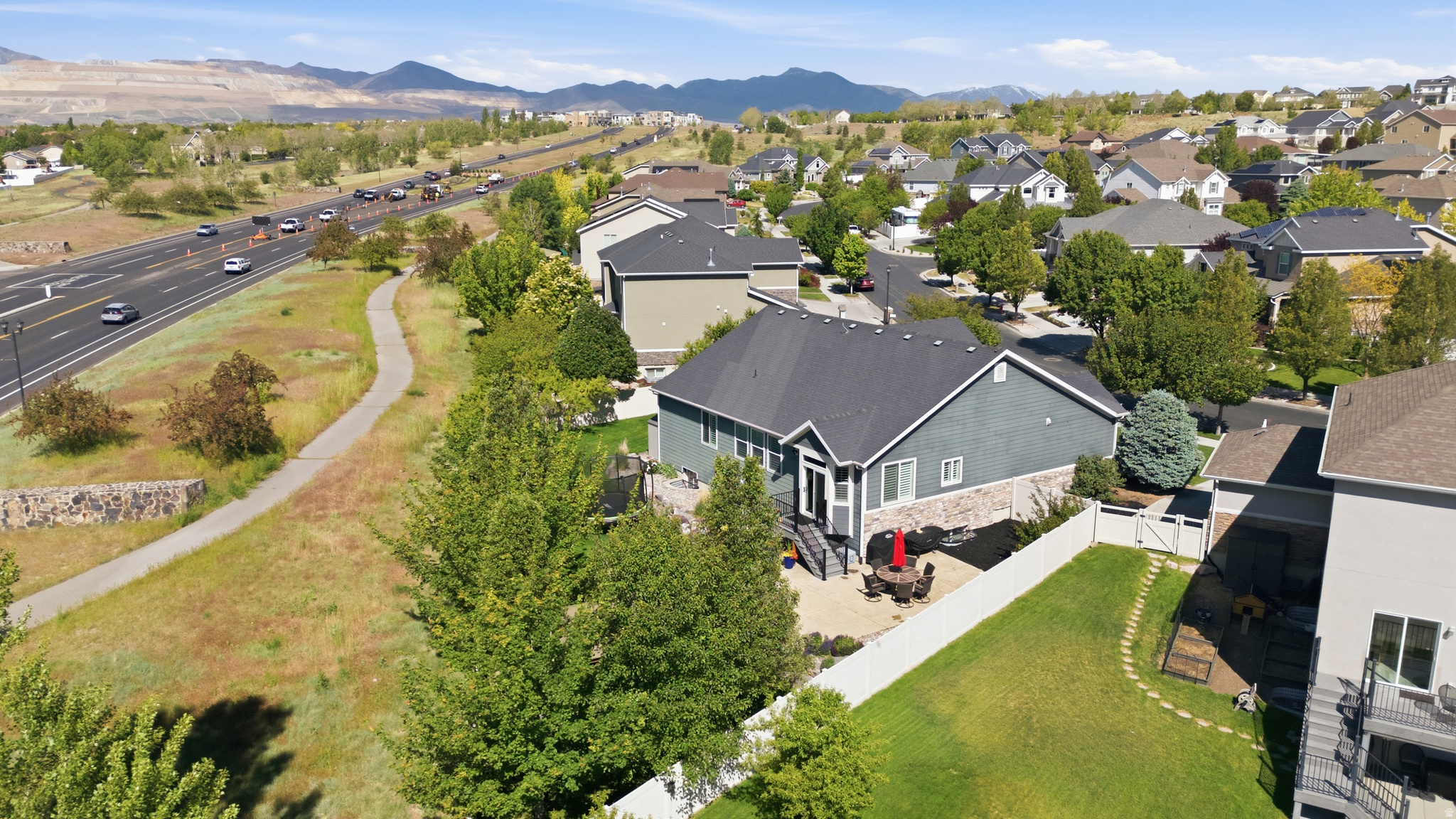JORDAN HEIGHTS - Residential