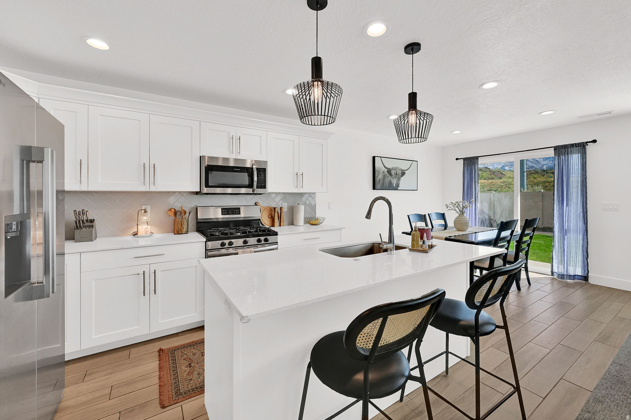 FREEDOM LANDING - Residential