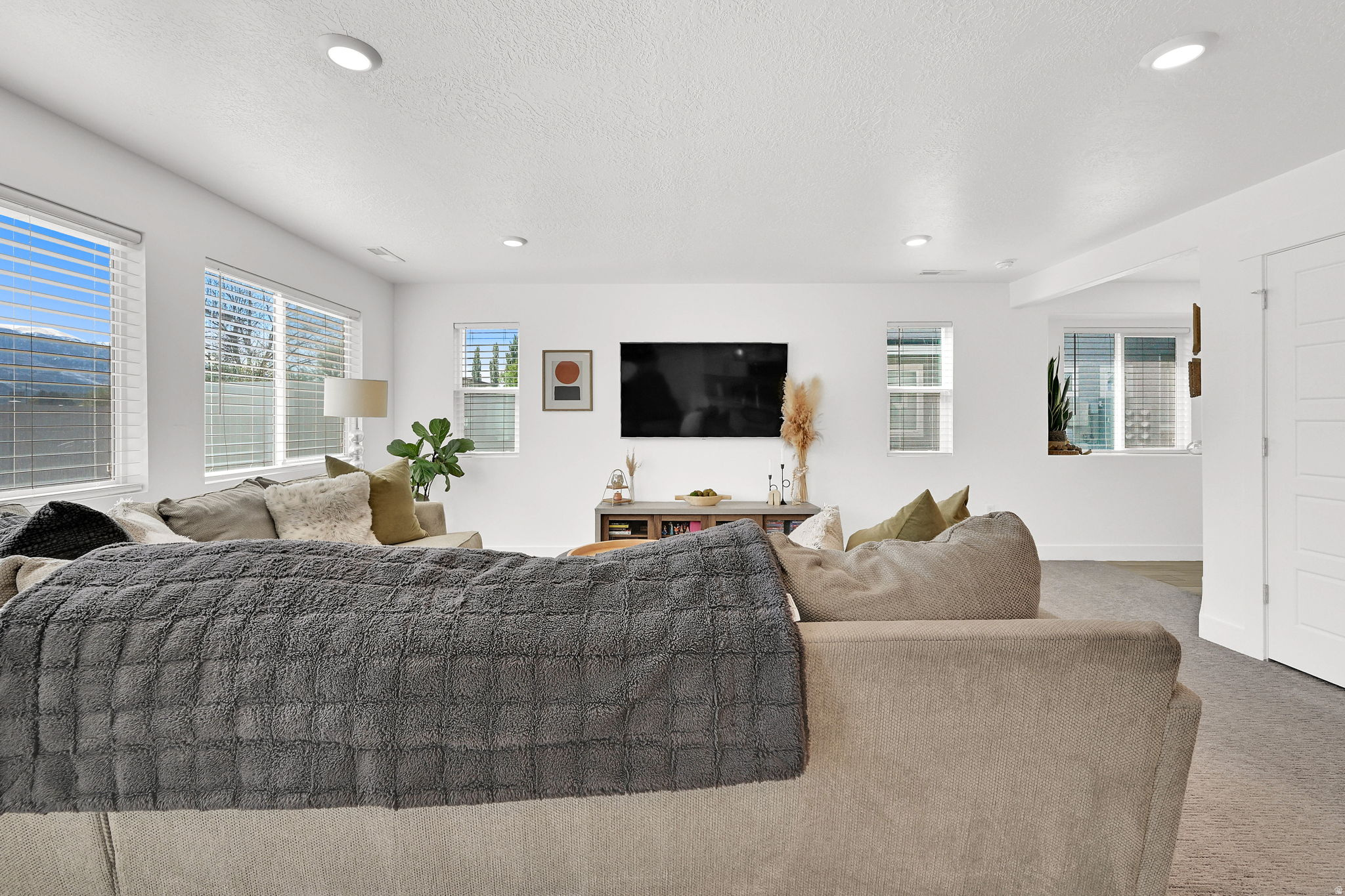 FREEDOM LANDING - Residential
