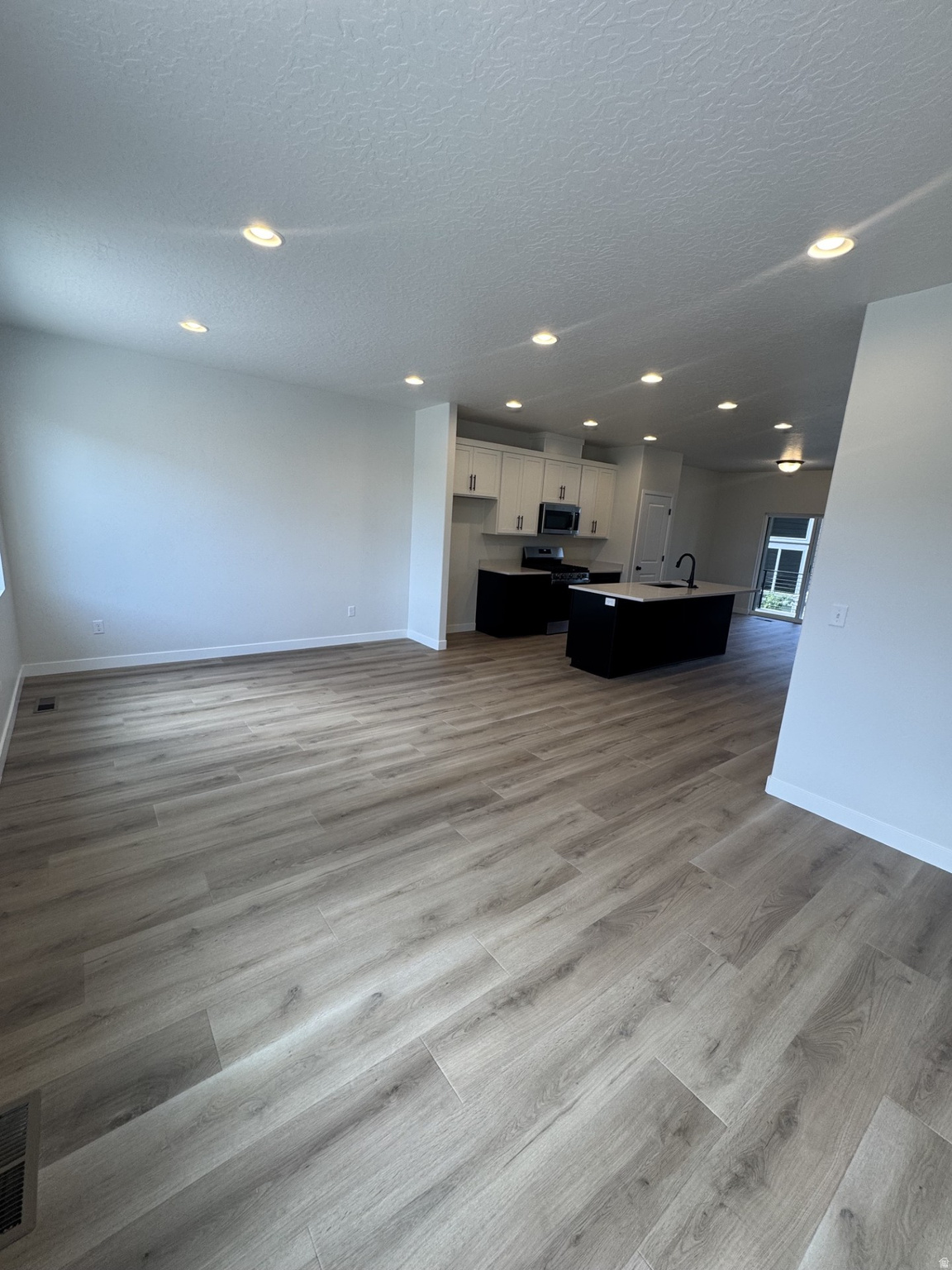 MEADOWBROOK - Residential
