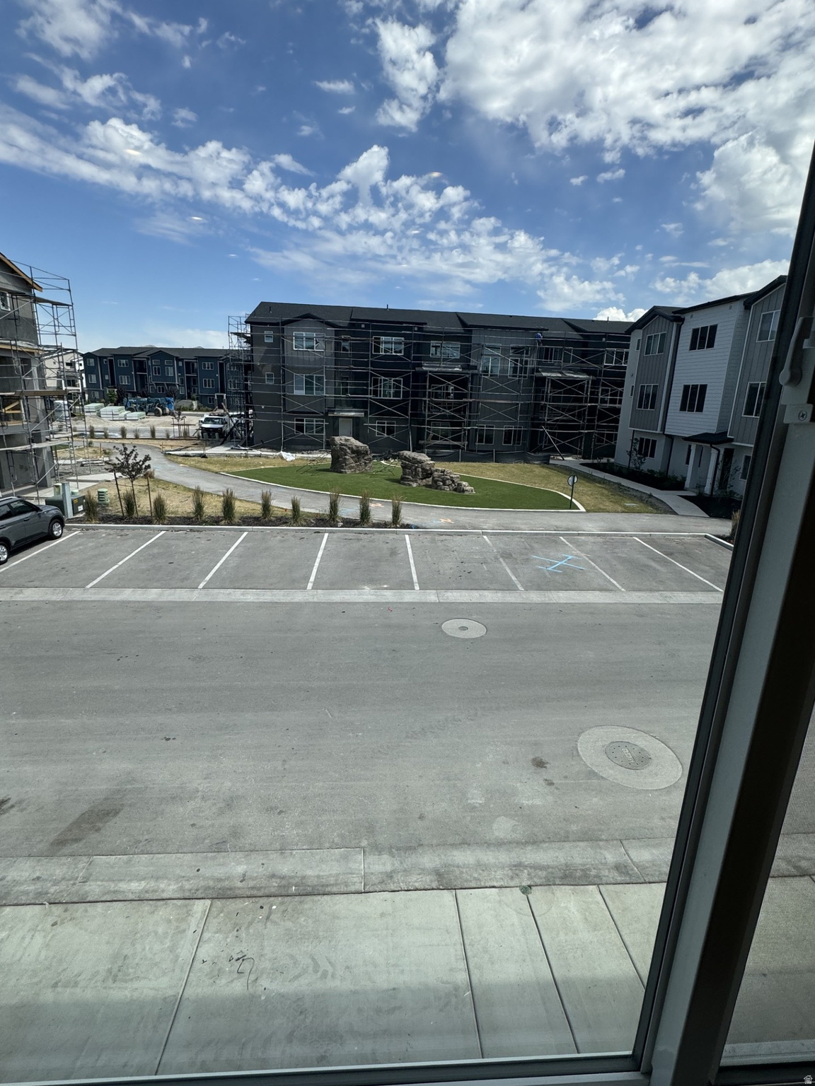 MEADOWBROOK - Residential