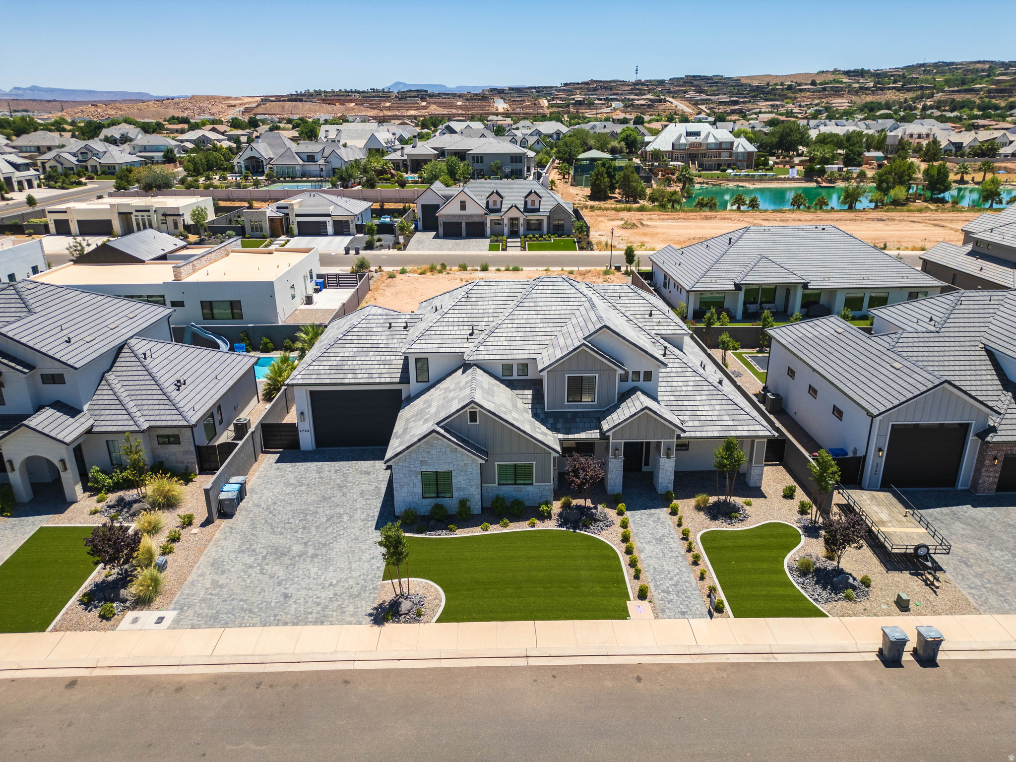 MOORLAND PARK - Residential