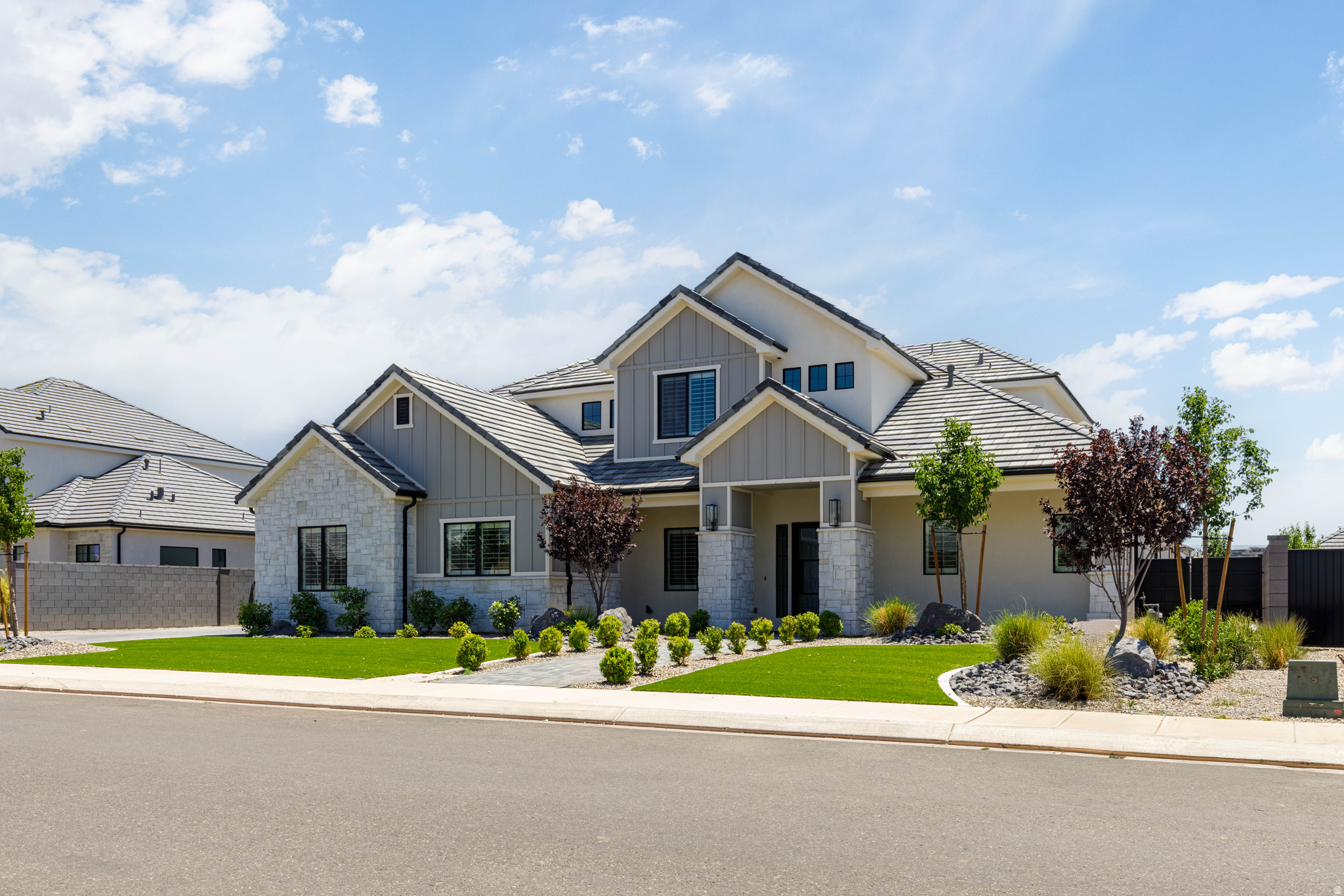 MOORLAND PARK - Residential
