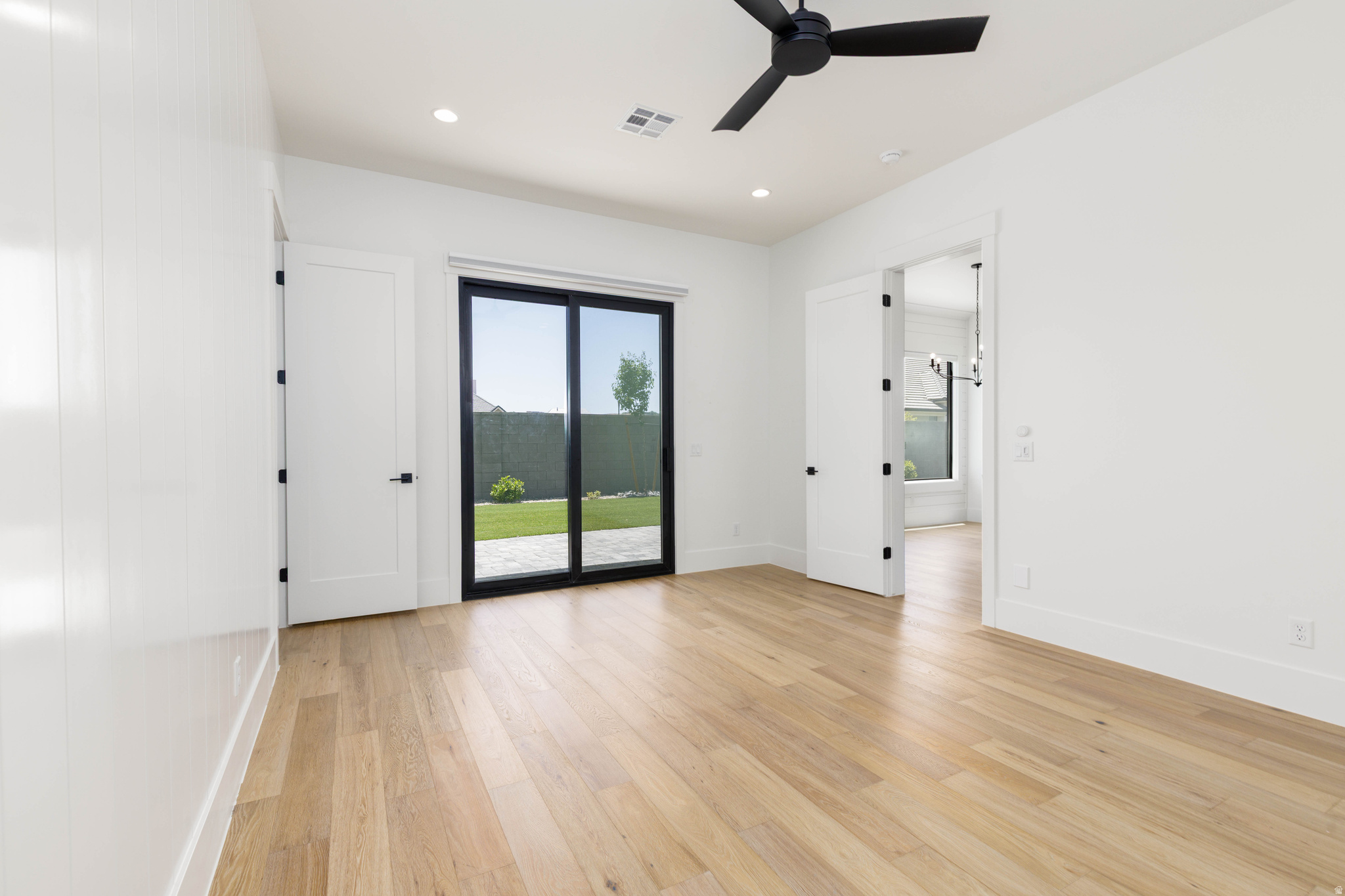 MOORLAND PARK - Residential