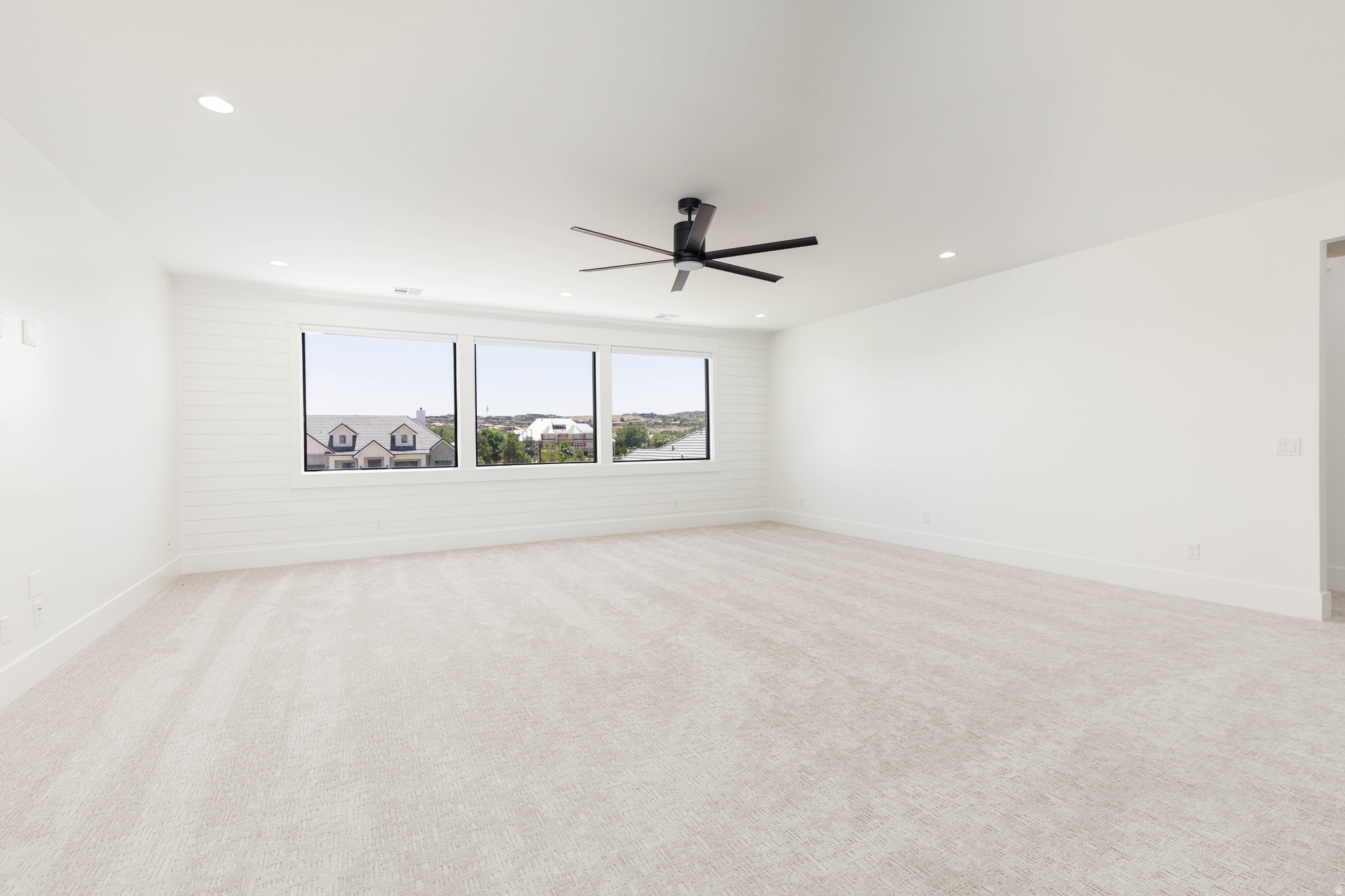 MOORLAND PARK - Residential