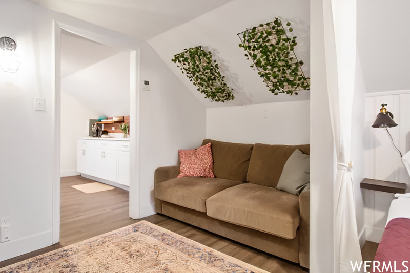 BROADWAY ADD - Residential