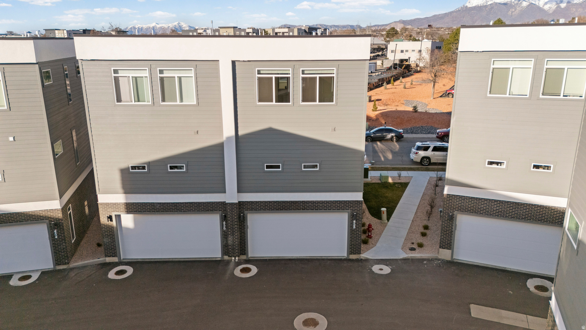 THE UNION TOWNHOMES - Residential