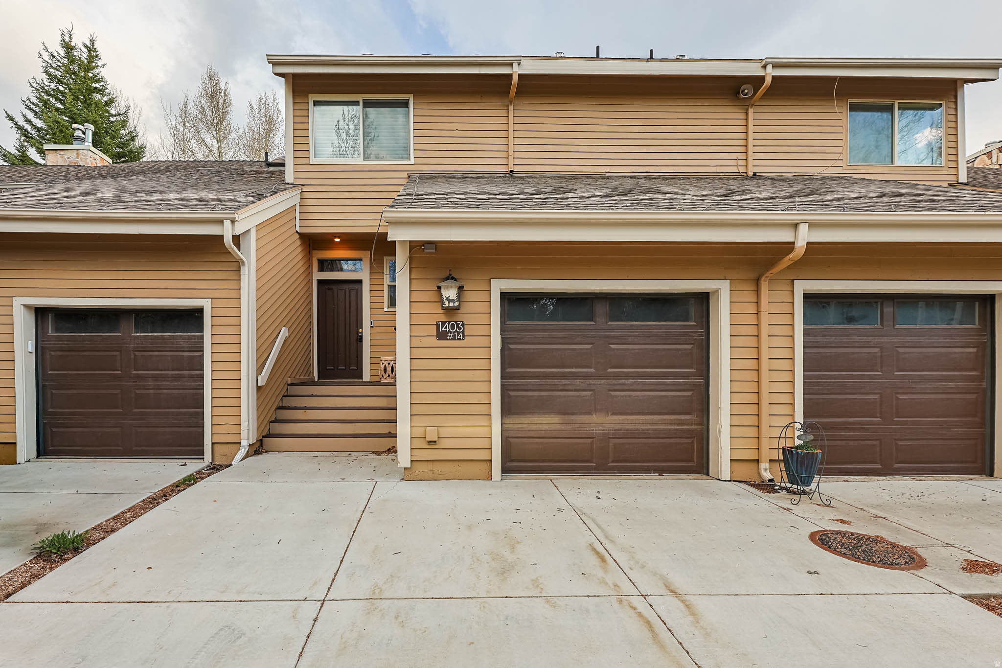 SILVER SPRINGS - Residential