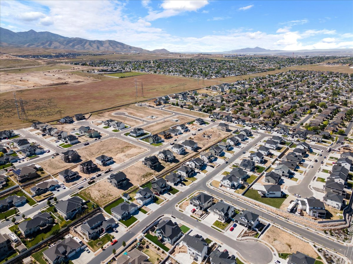 BINGHAM HEIGHTS - Residential