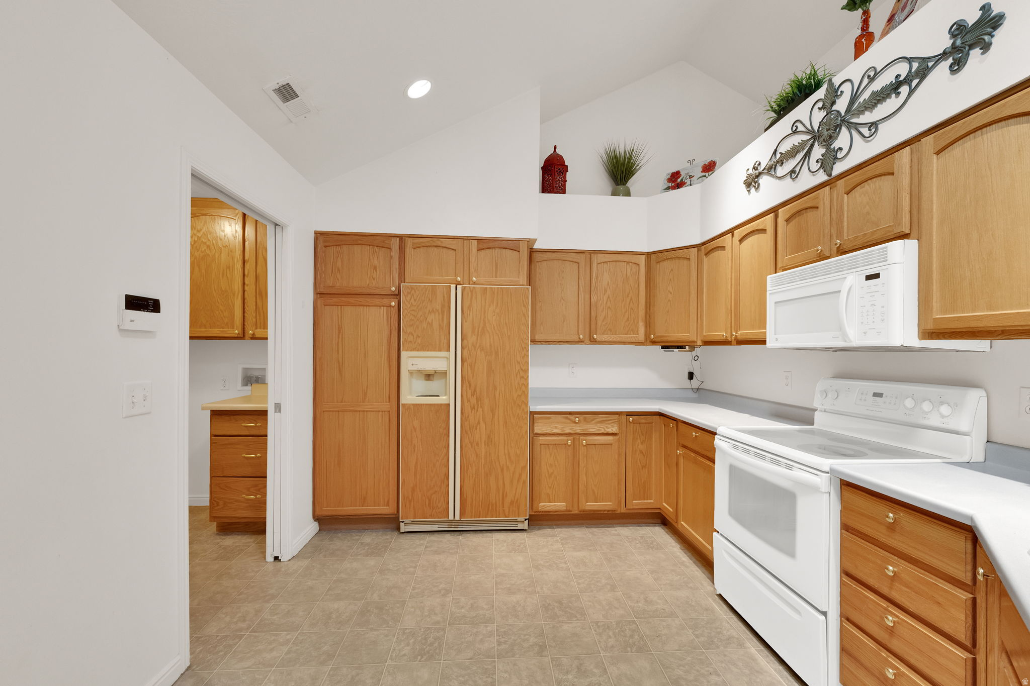 JORDAN VILLA - Residential