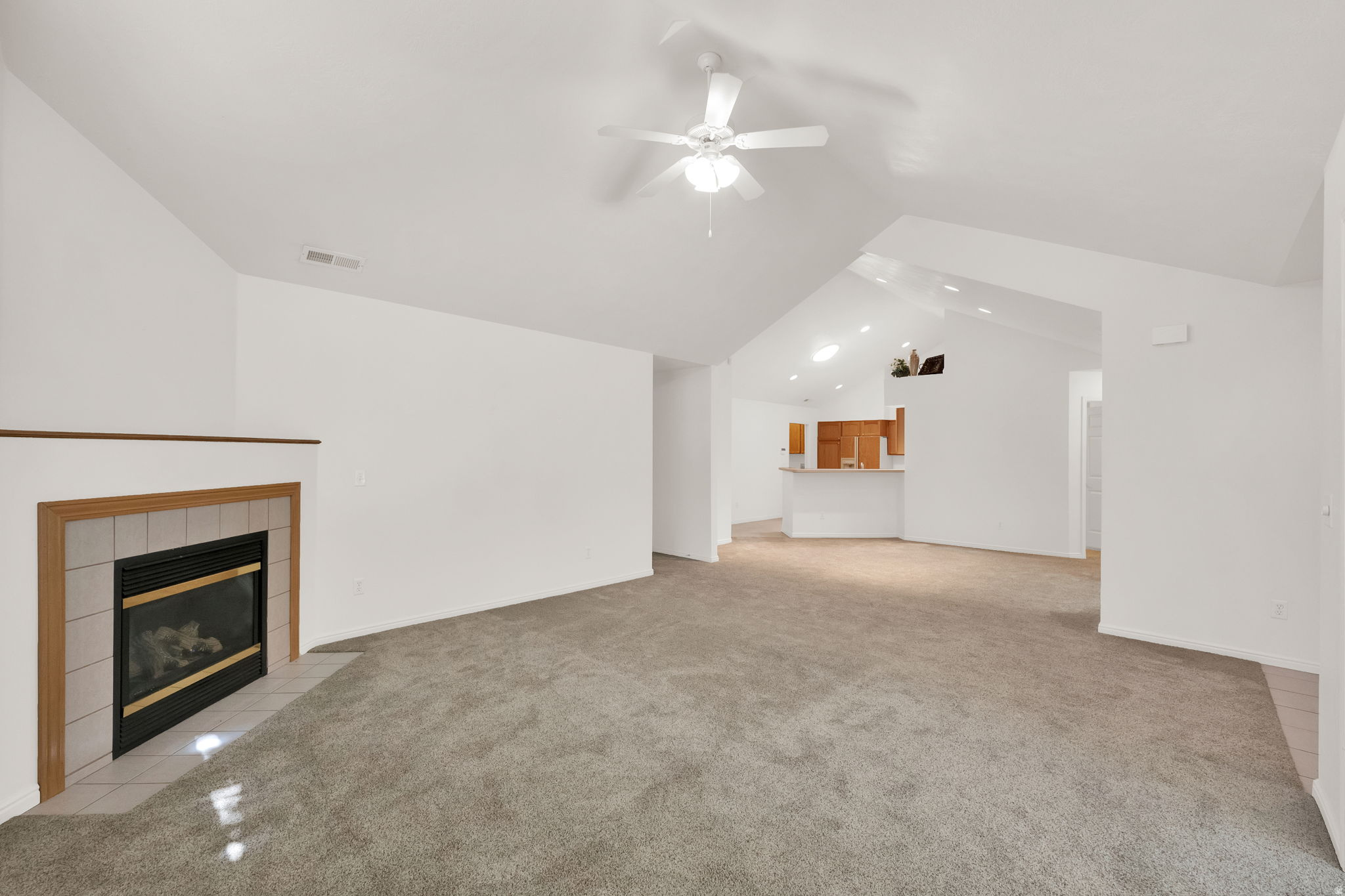 JORDAN VILLA - Residential