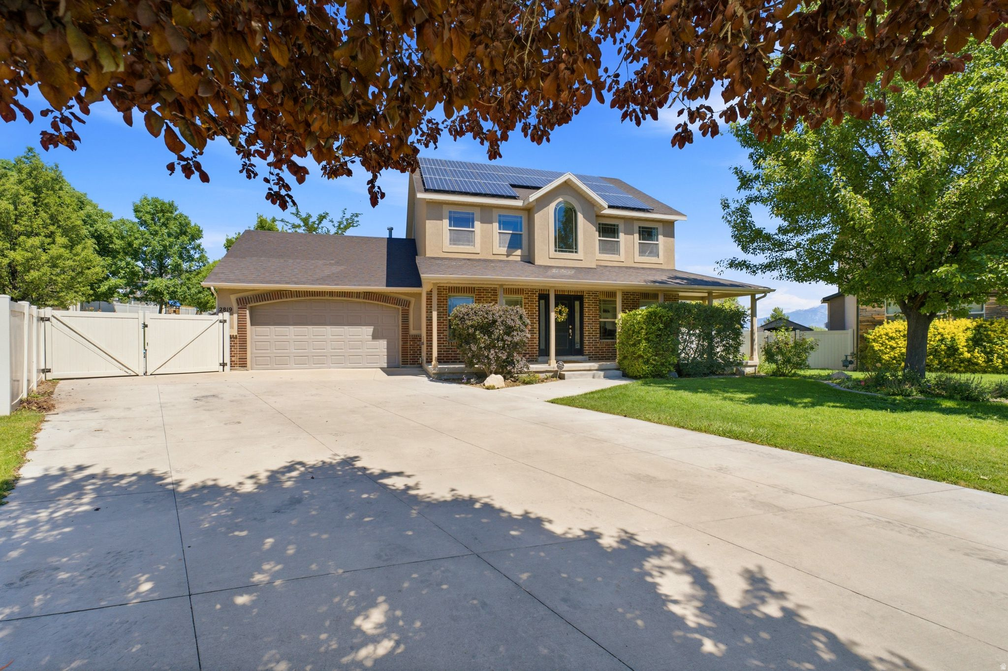 VILLAGE OF FOX HOLLOW - Residential