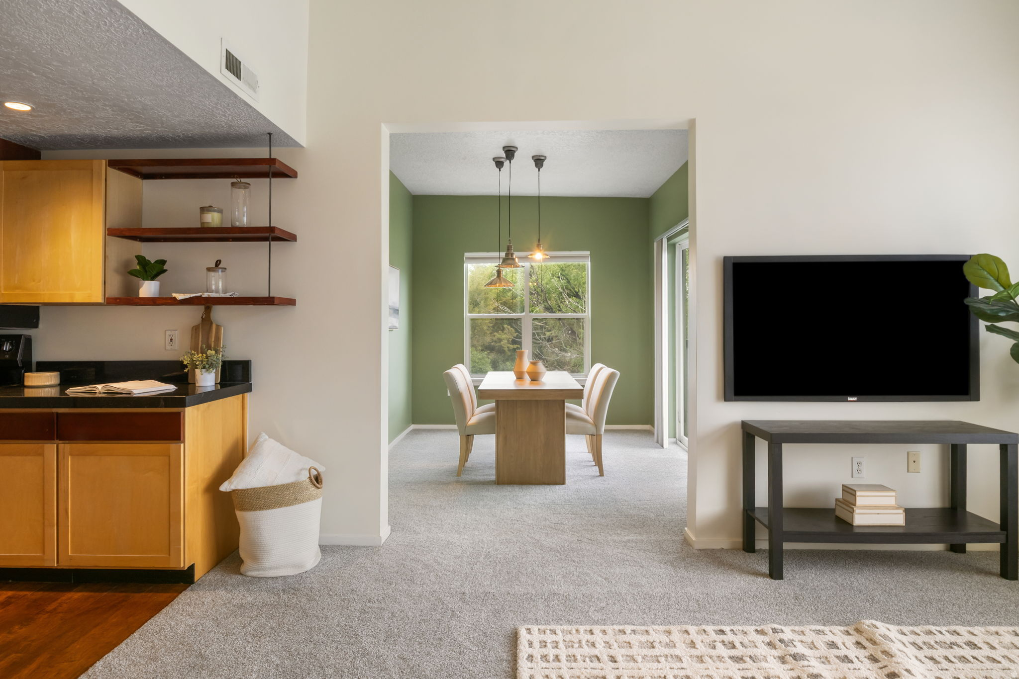 4340 HIGHLAND - Residential