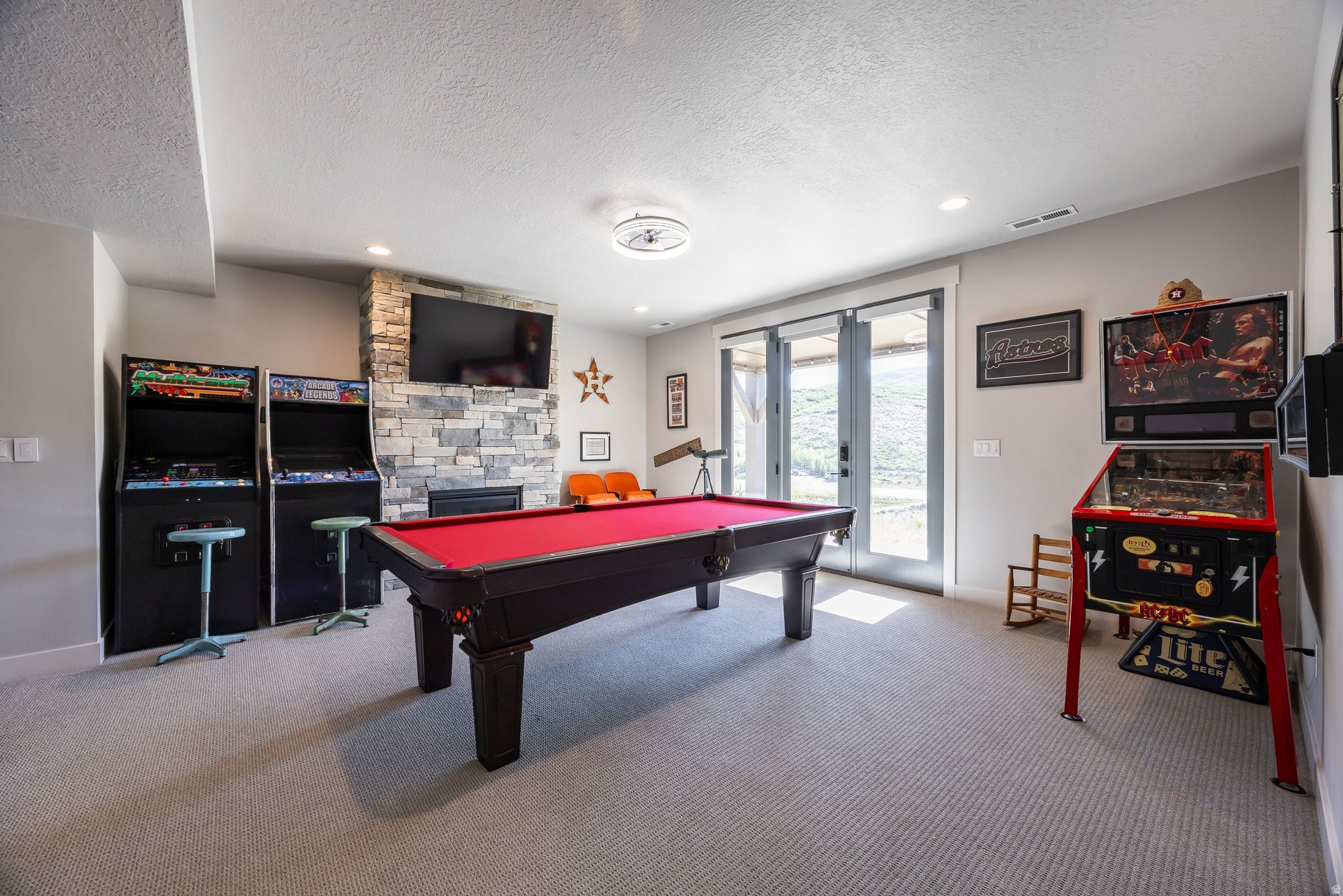 DEER SPRINGS - Residential