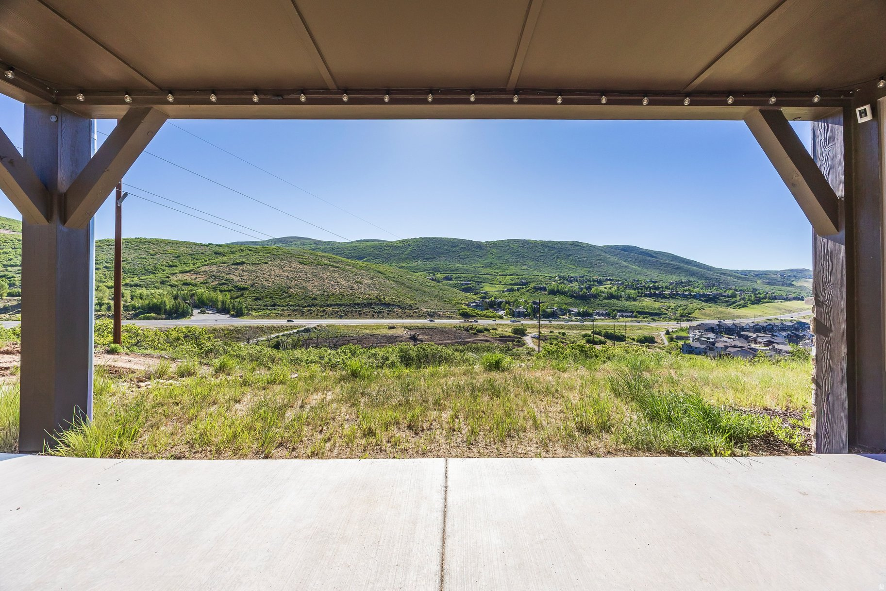 DEER SPRINGS - Residential