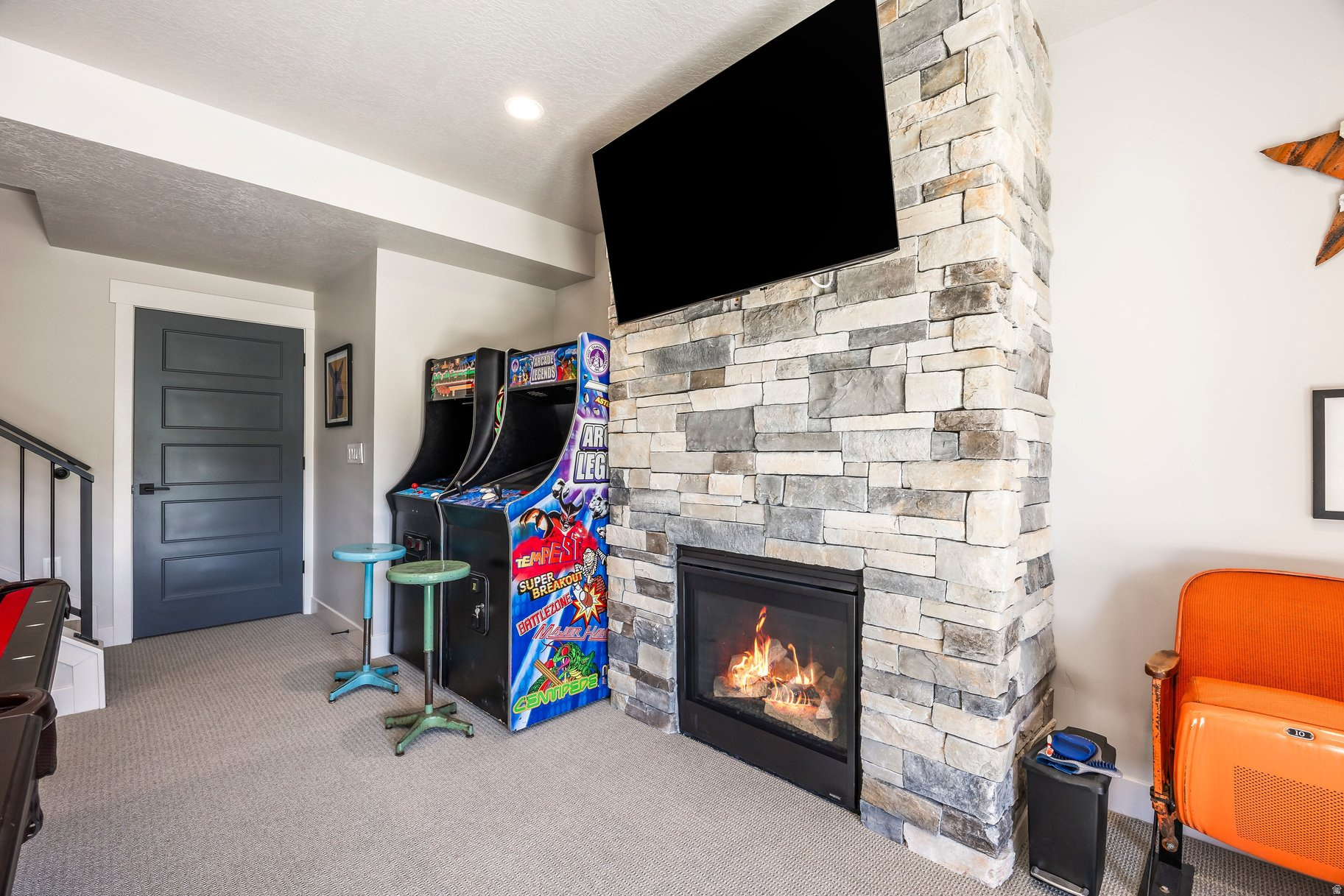 DEER SPRINGS - Residential