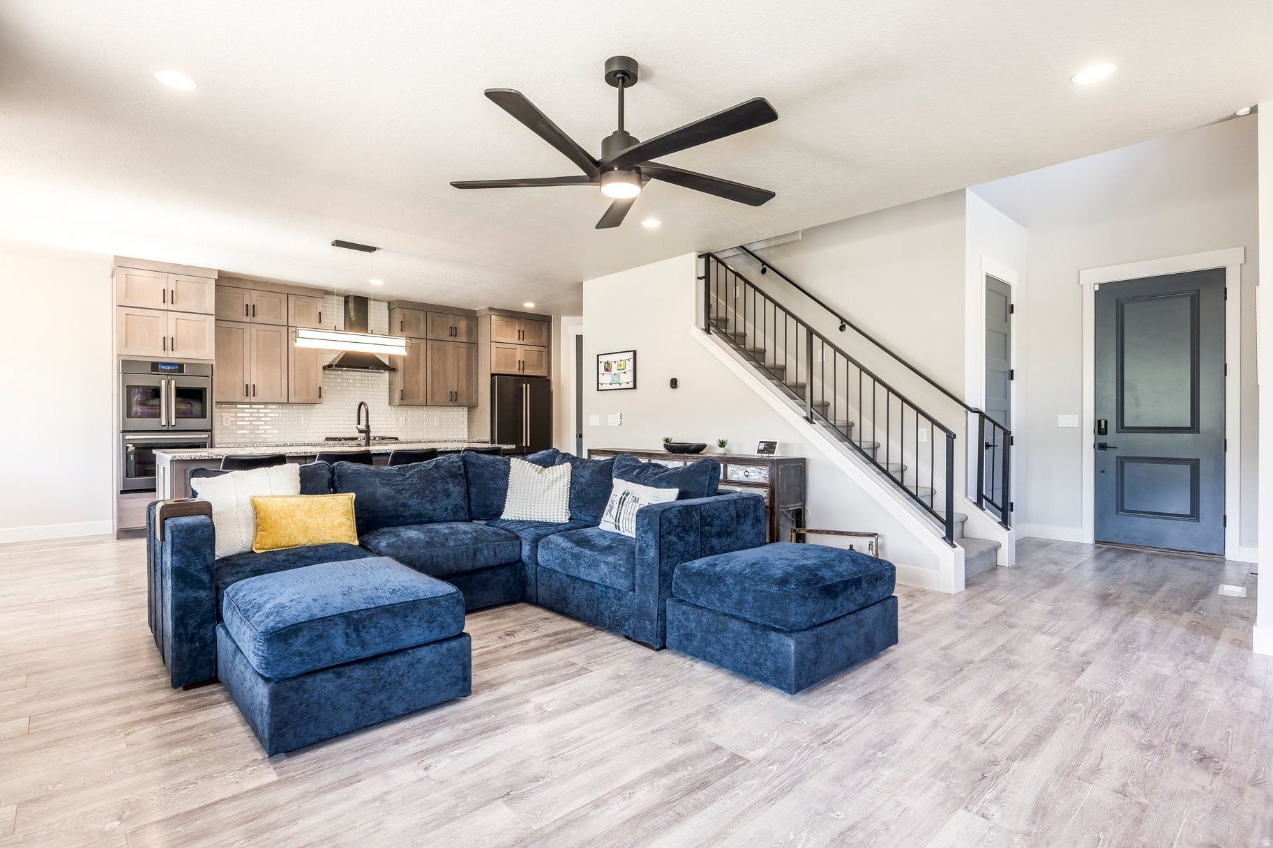 DEER SPRINGS - Residential