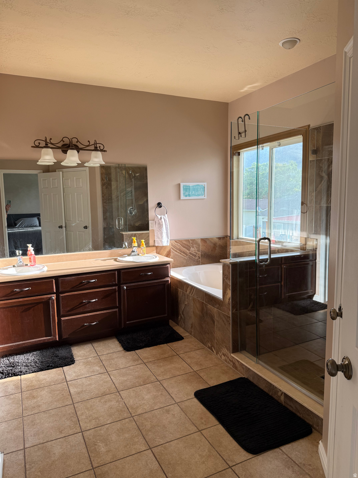 FOX POINTE - Residential