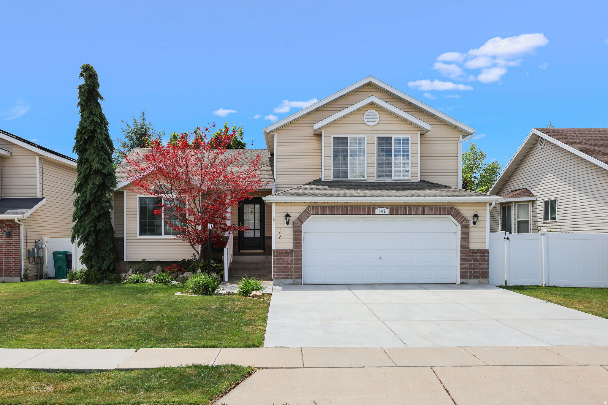 WEST PARK VILLAGE PL - Residential