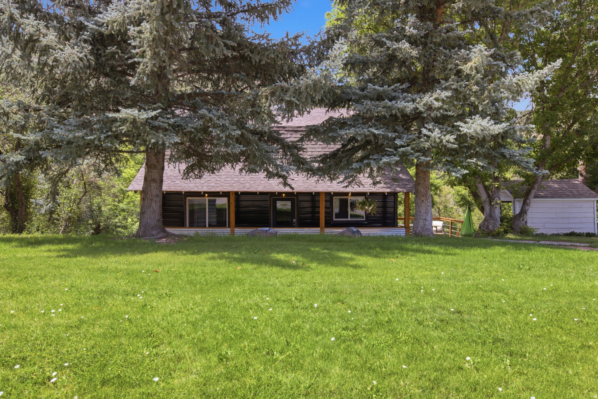 STORM HAVEN - Residential