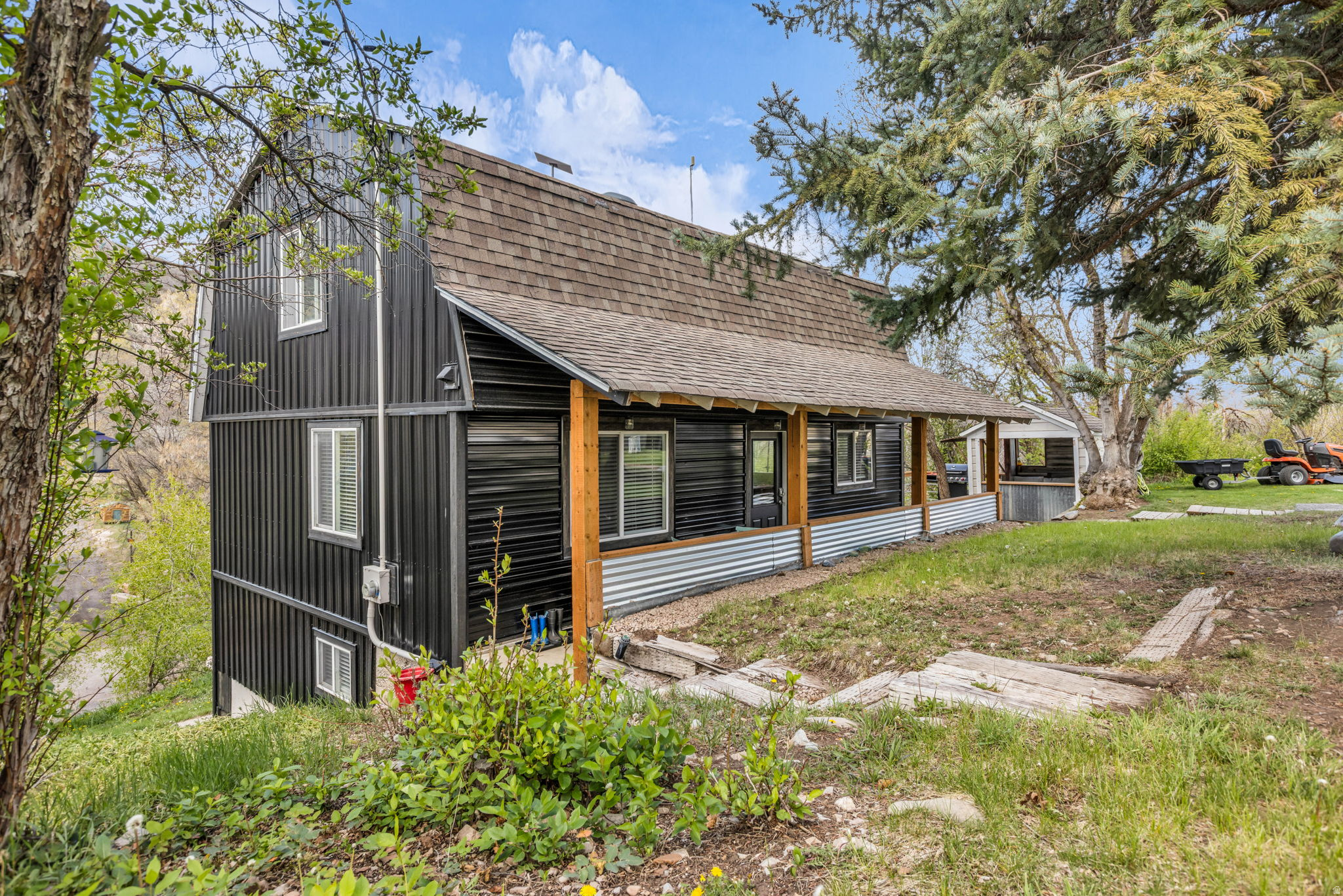 STORM HAVEN - Residential