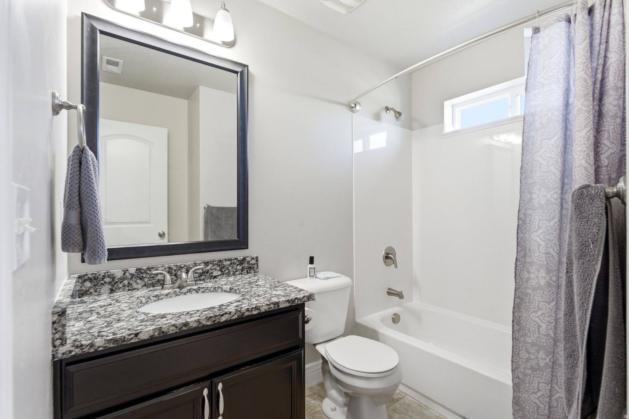 EAGLE POINT - Residential