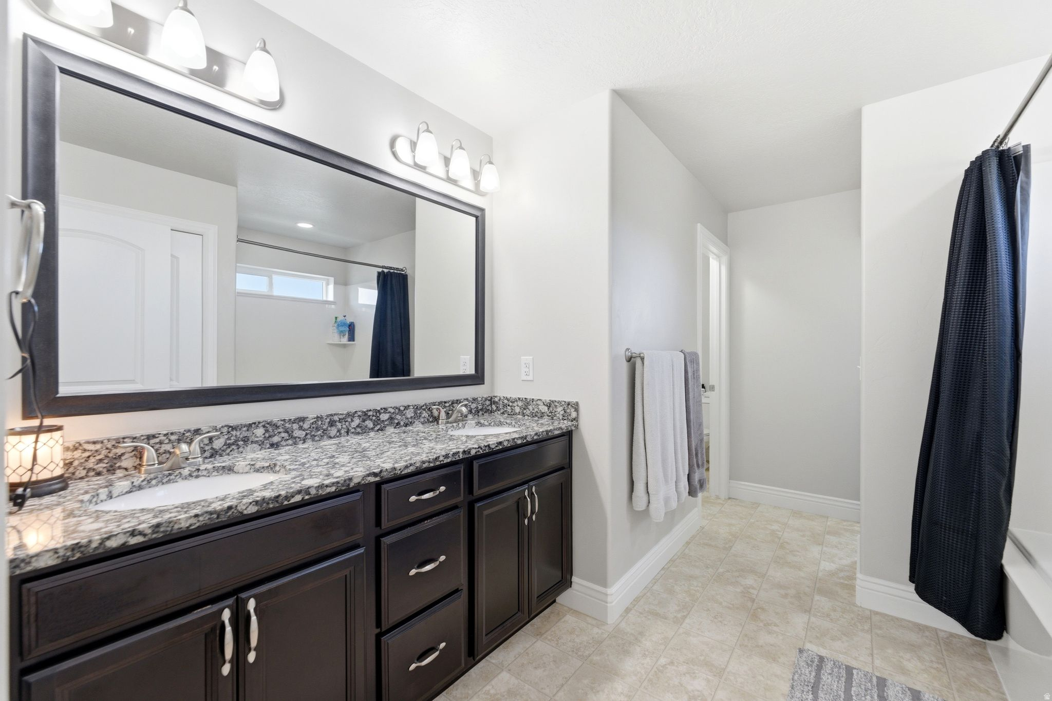 EAGLE POINT - Residential