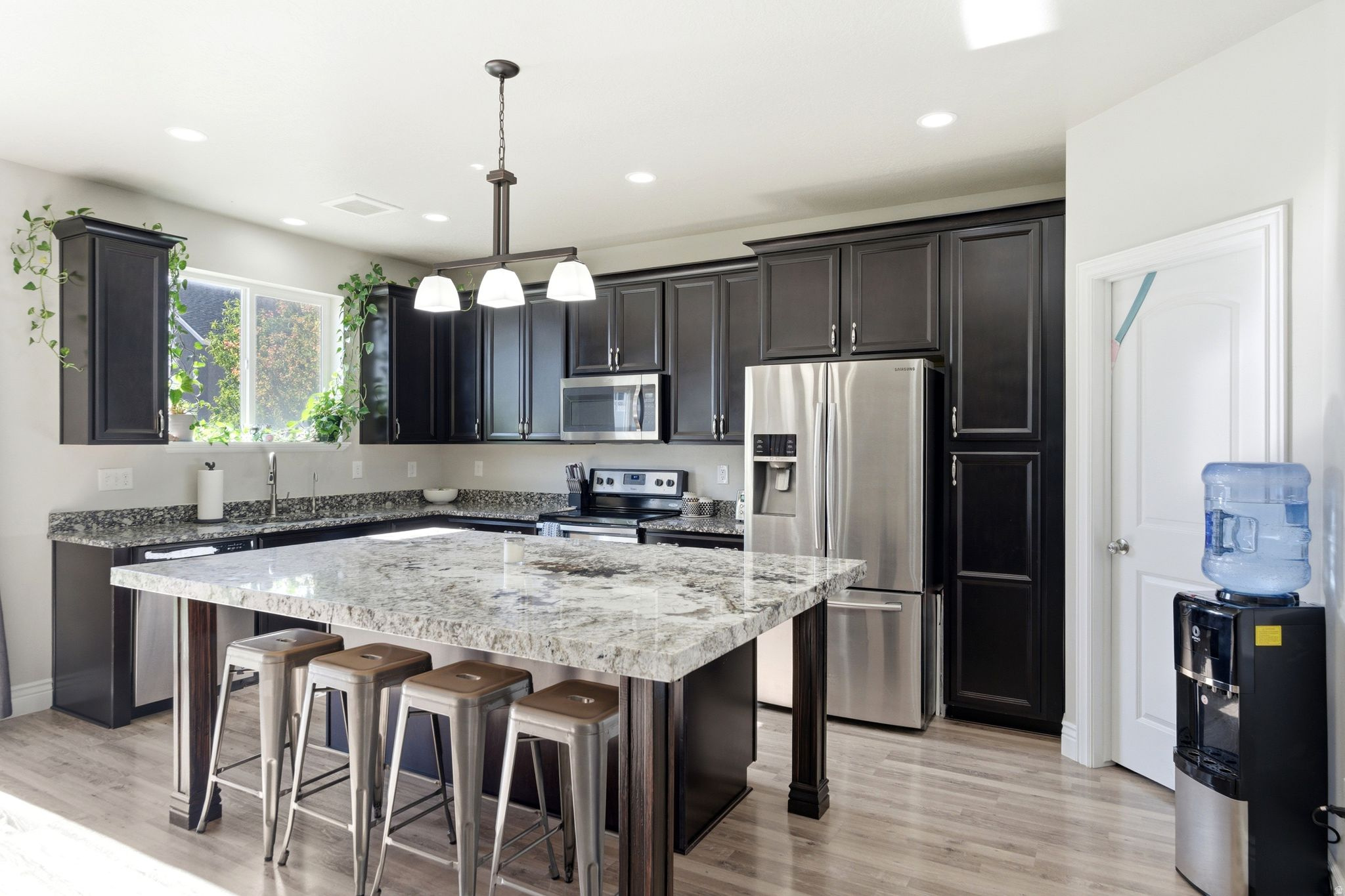 EAGLE POINT - Residential