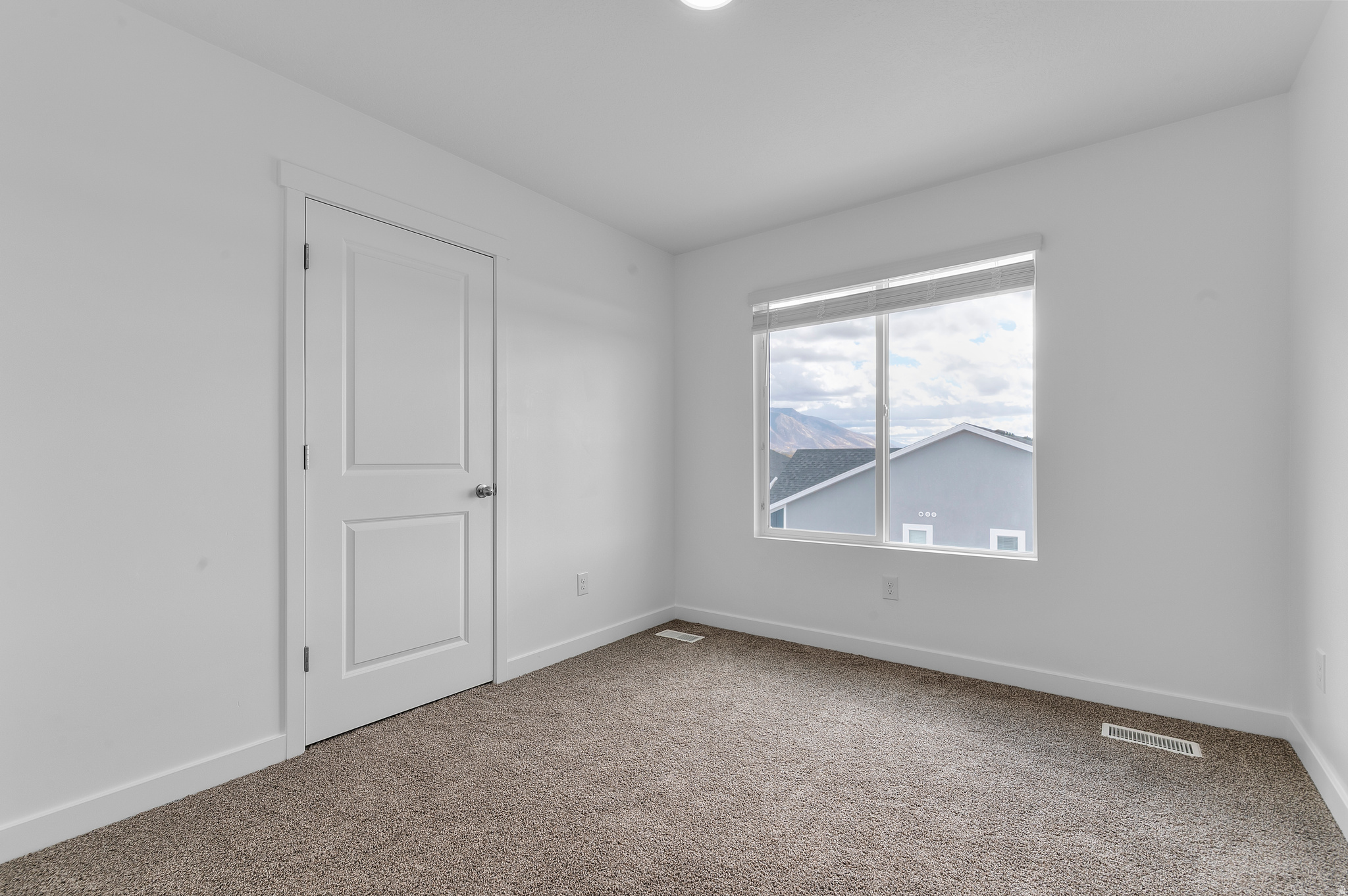 DIXON CREEK - Residential