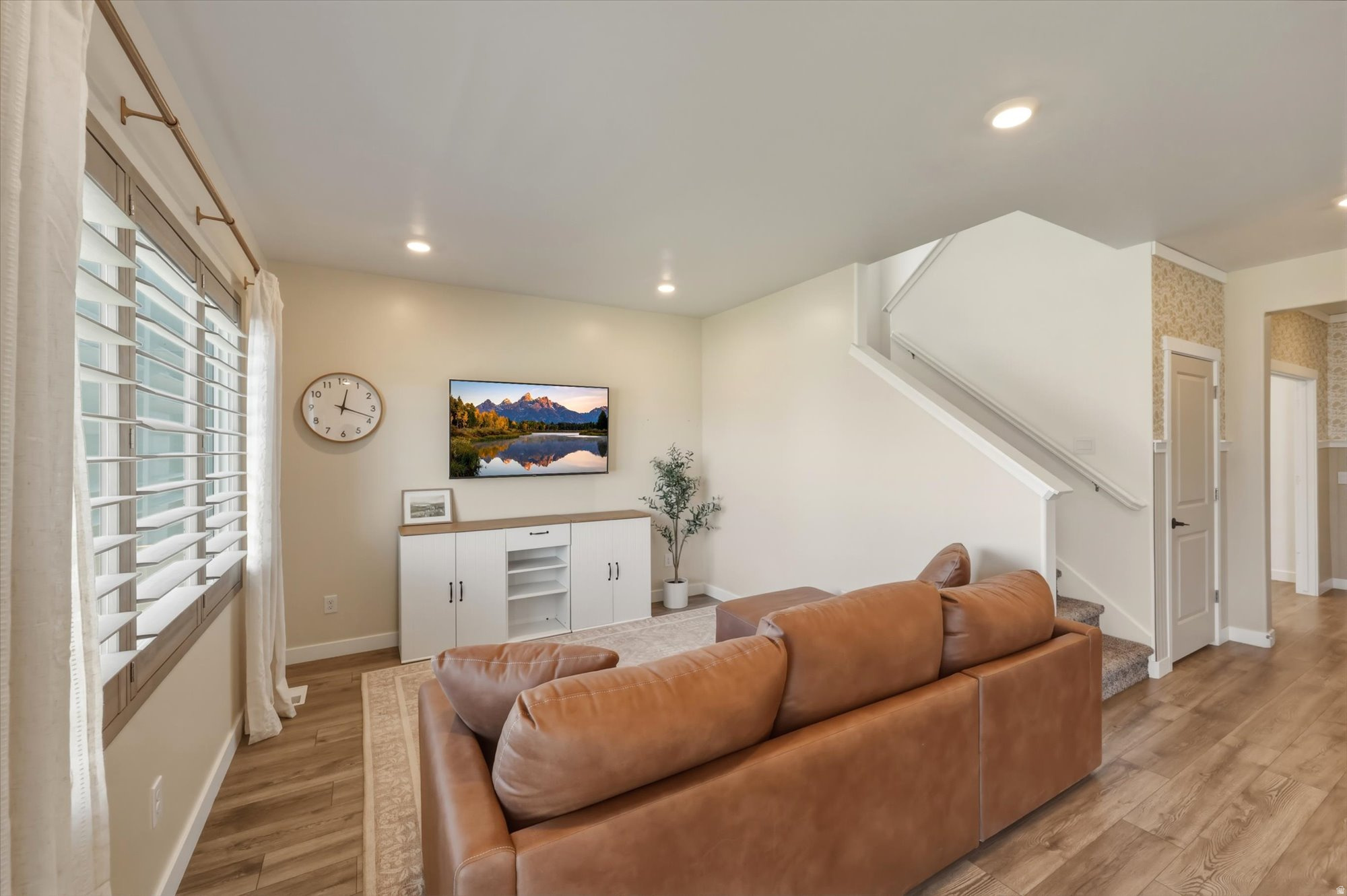 LEXINGTON GREENS - Residential