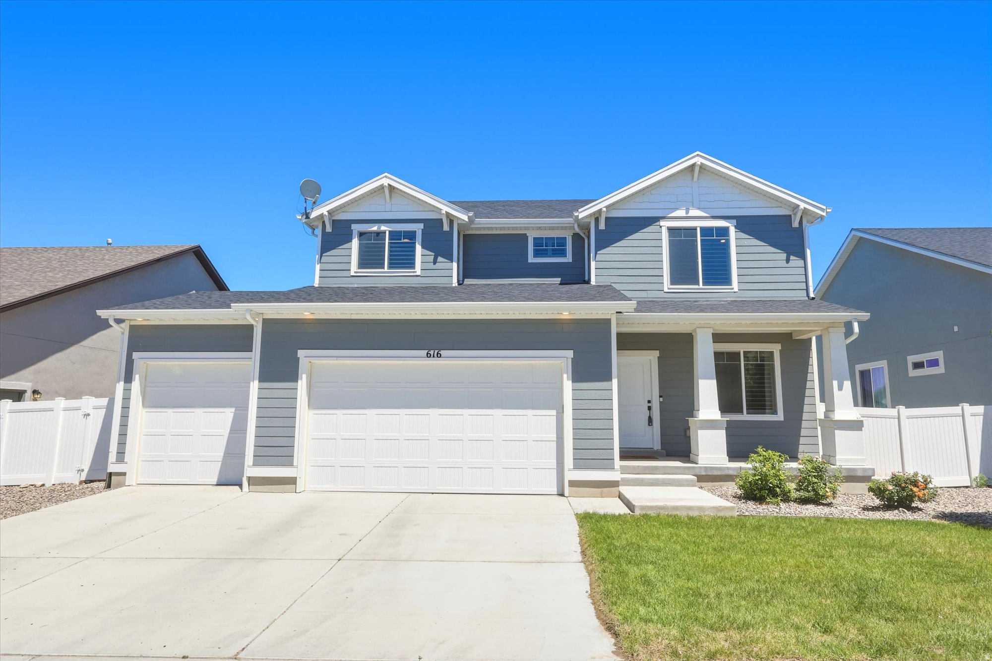 LEXINGTON GREENS - Residential