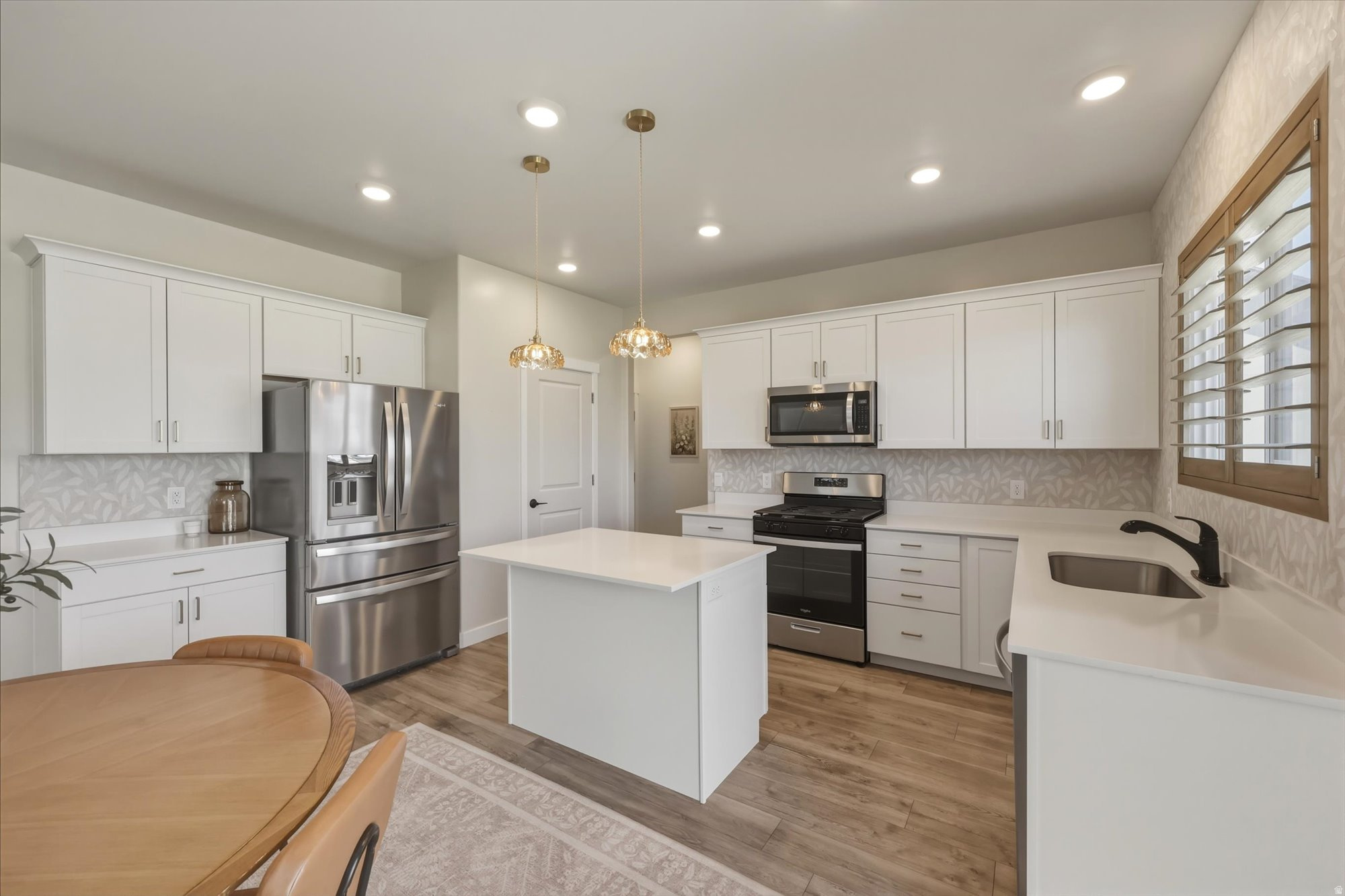 LEXINGTON GREENS - Residential