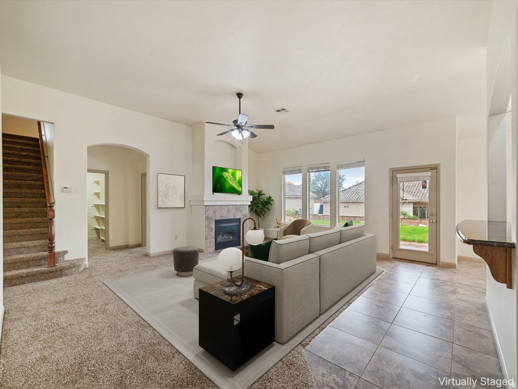 HIGH CHAPARRAL AT THE WASHINGTON BENCH - Residential